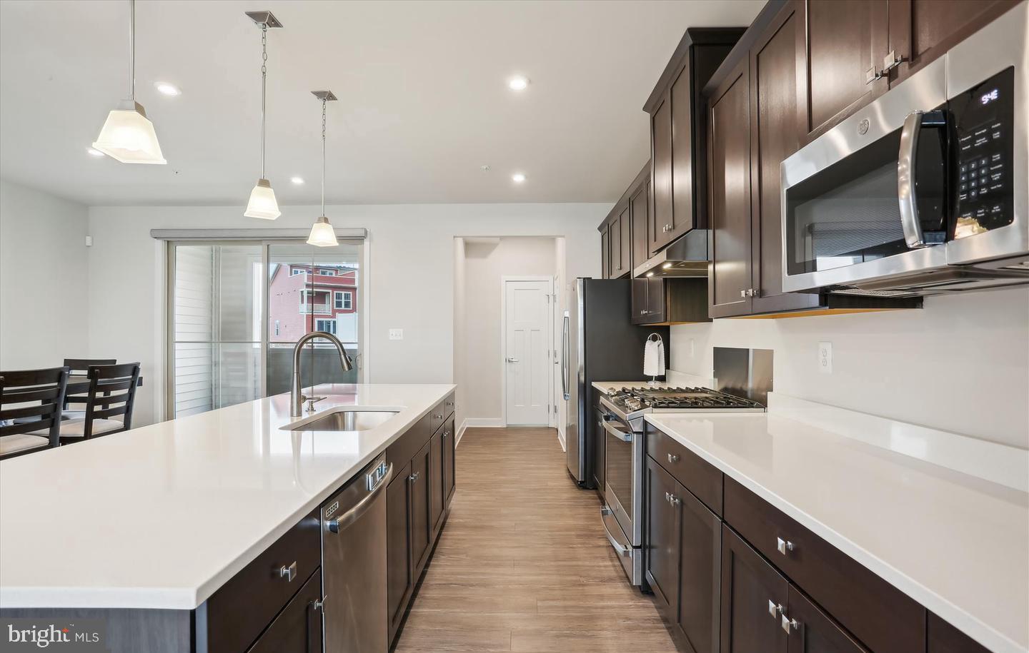 VILLAGES OF URBANA - Residential Lease