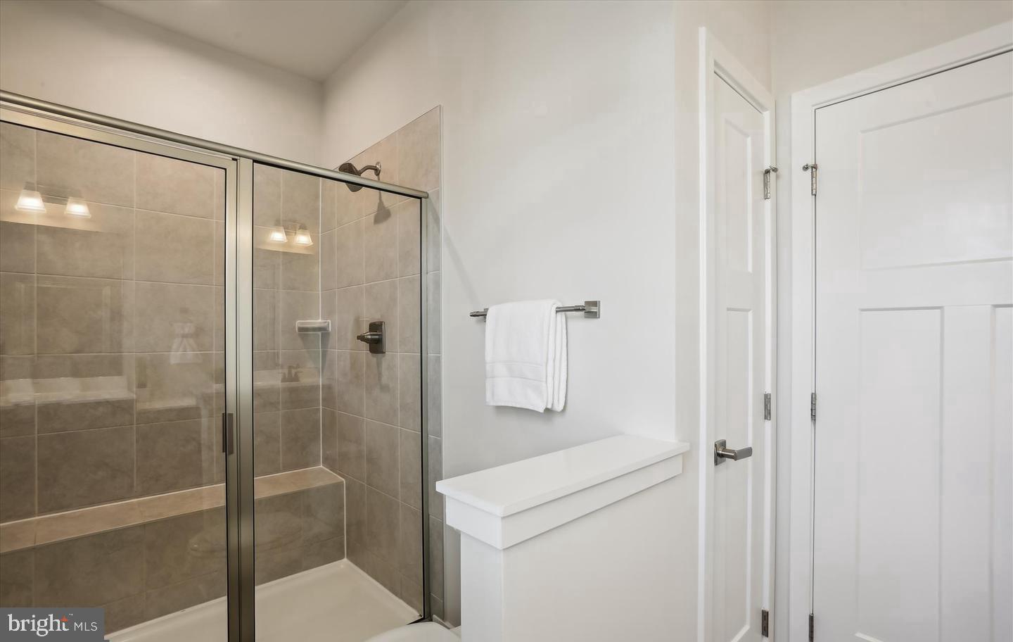 VILLAGES OF URBANA - Residential Lease