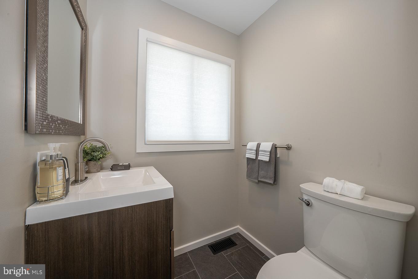 VALLEY FORGE MTN - Residential