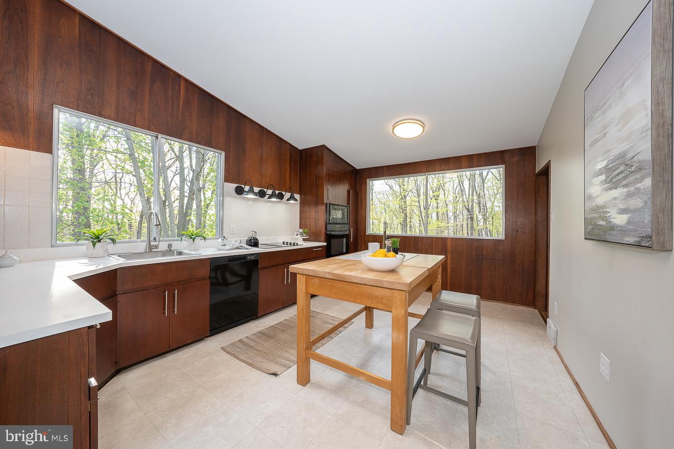 VALLEY FORGE MTN - Residential