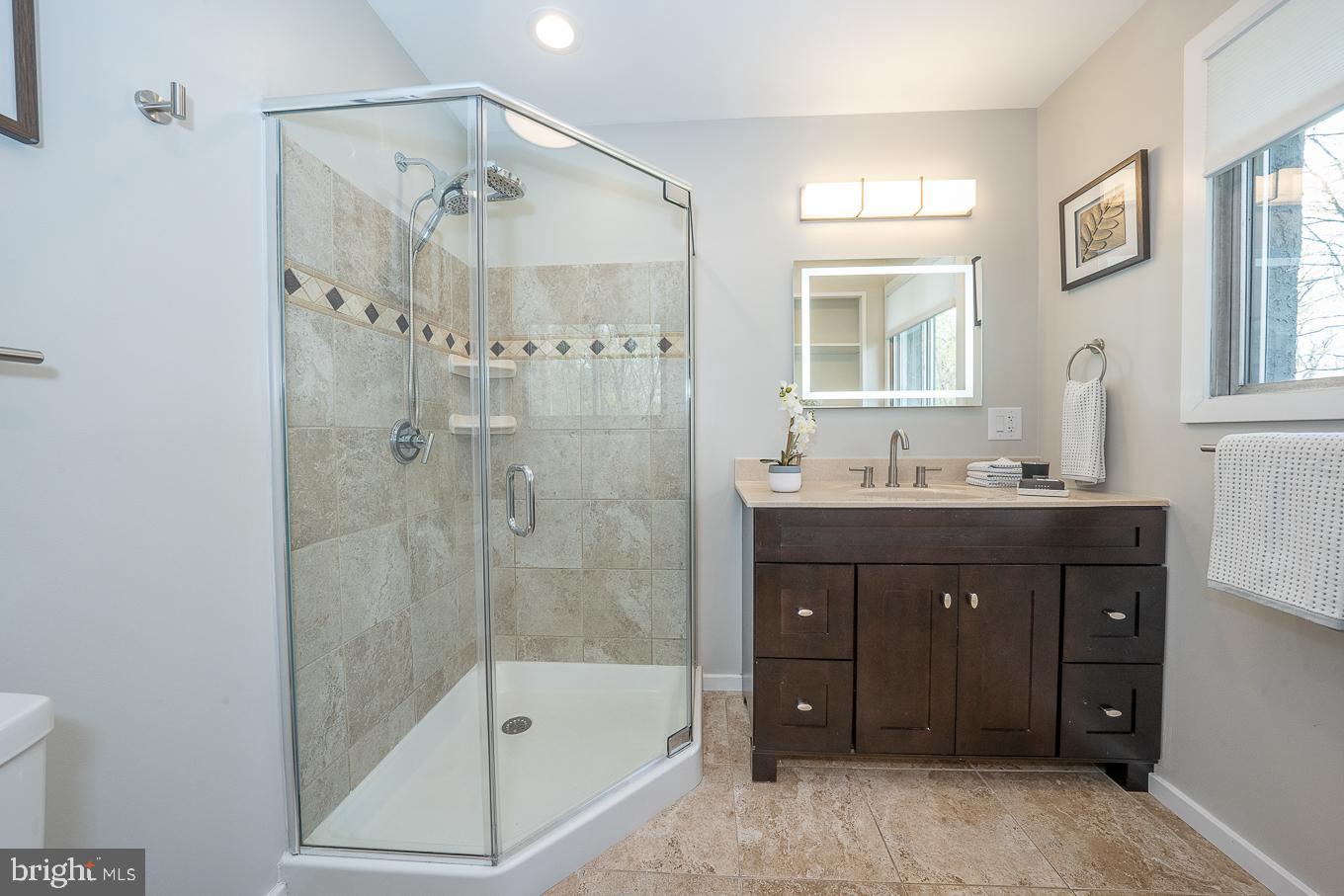 VALLEY FORGE MTN - Residential