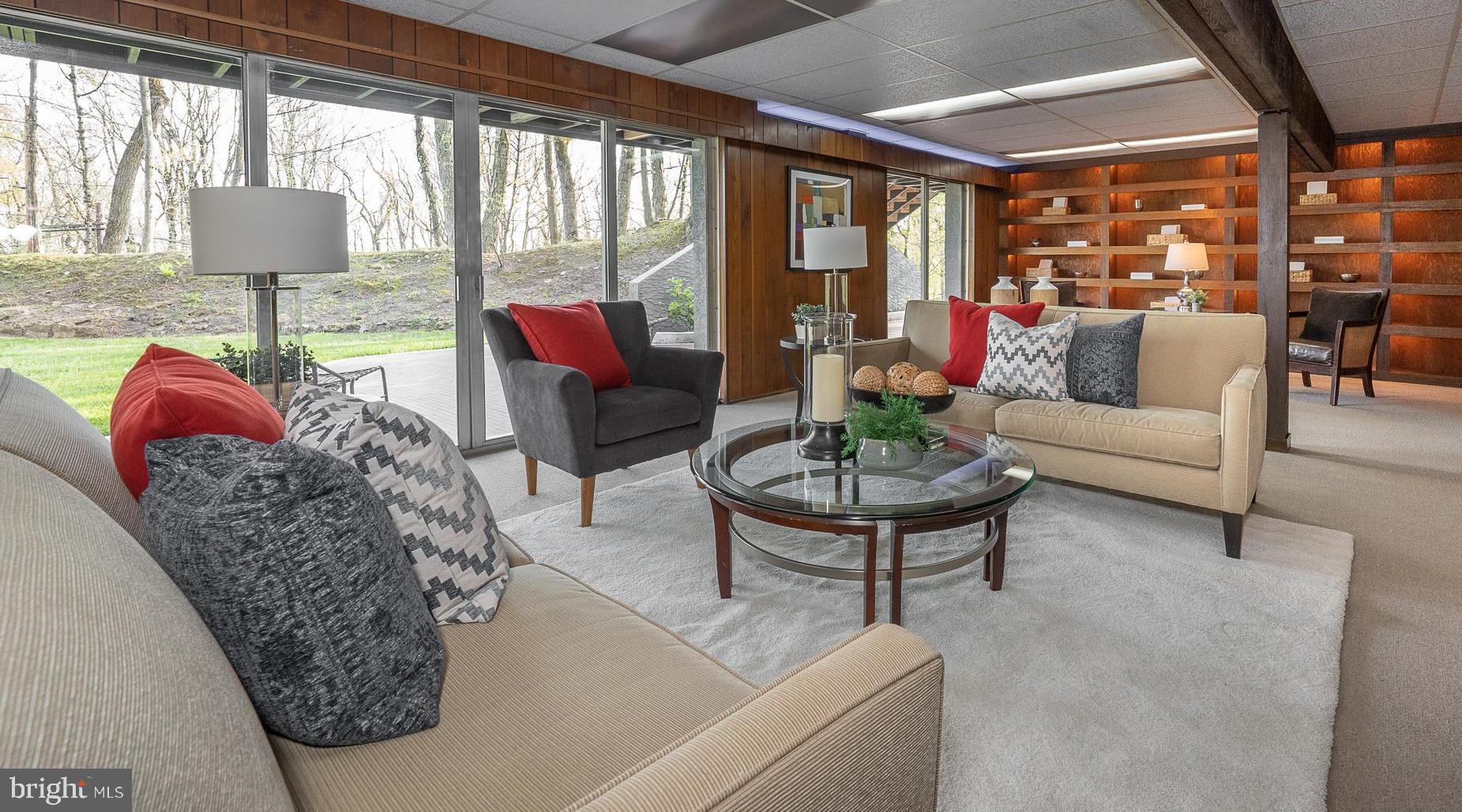 VALLEY FORGE MTN - Residential