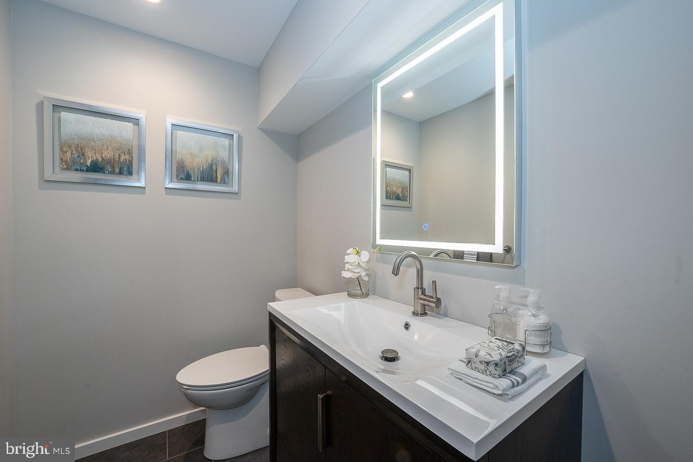 VALLEY FORGE MTN - Residential