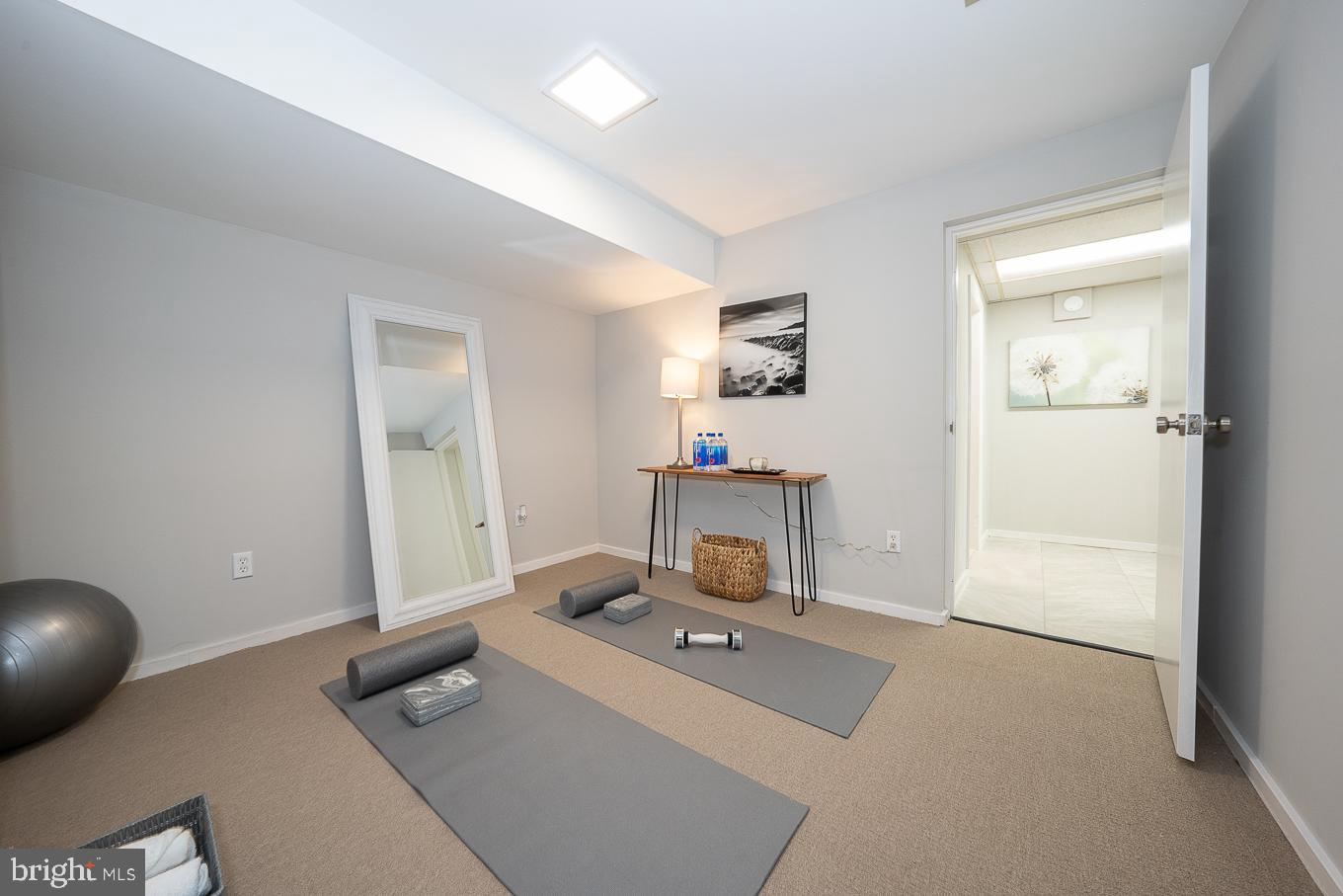 VALLEY FORGE MTN - Residential