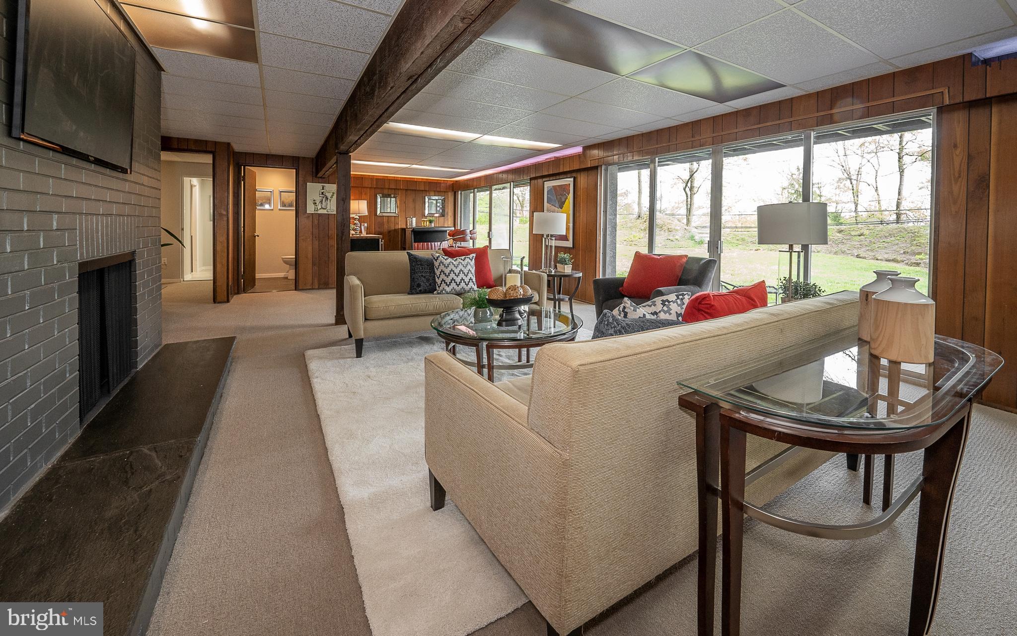 VALLEY FORGE MTN - Residential