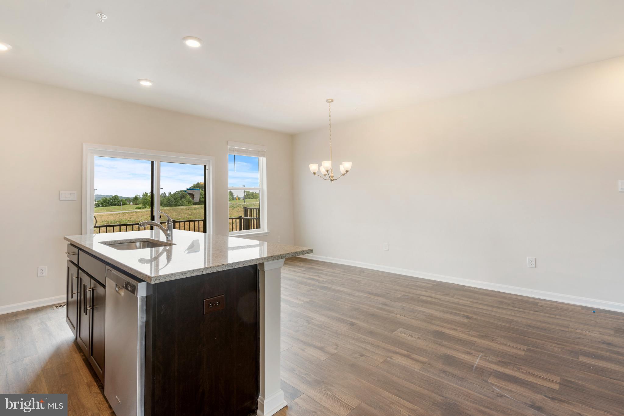 RENN QUARTER - Residential Lease