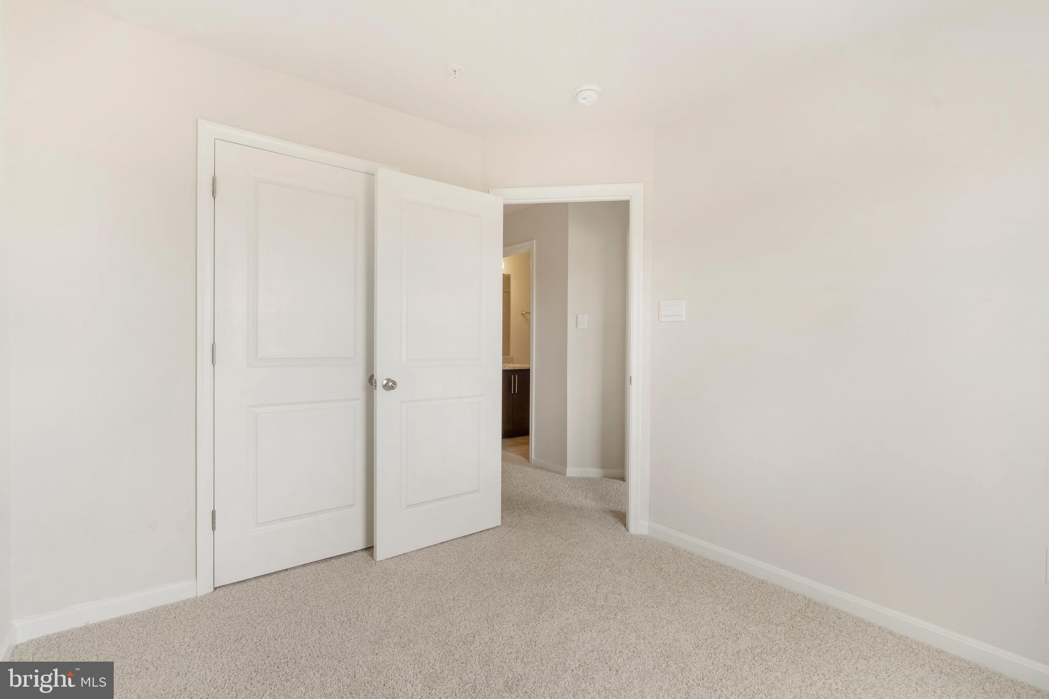 RENN QUARTER - Residential Lease