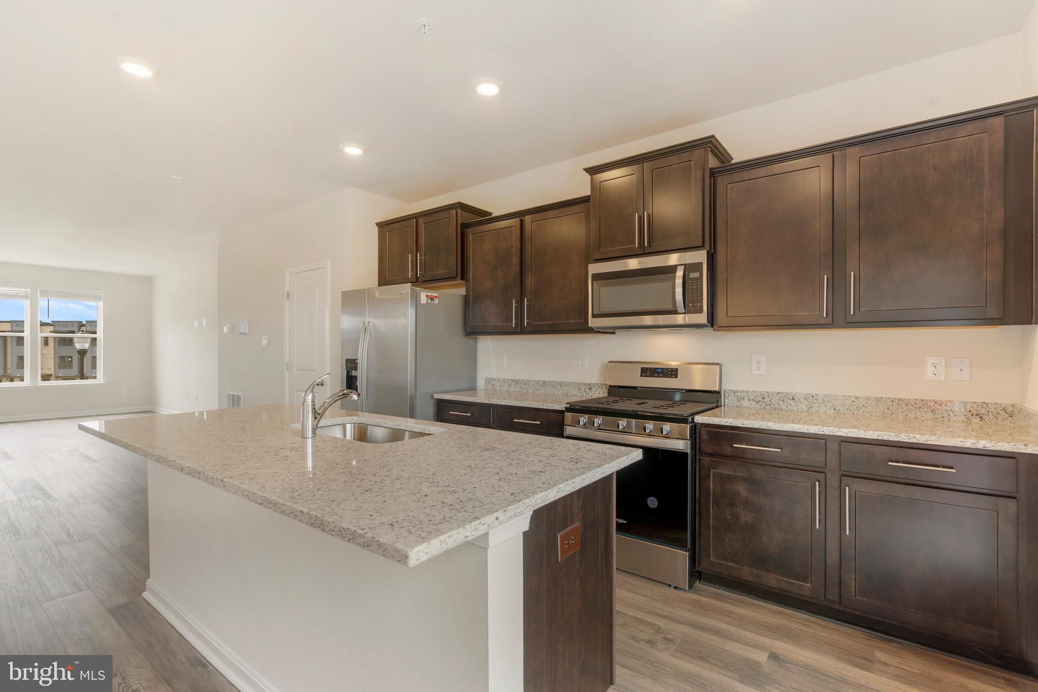 RENN QUARTER - Residential Lease