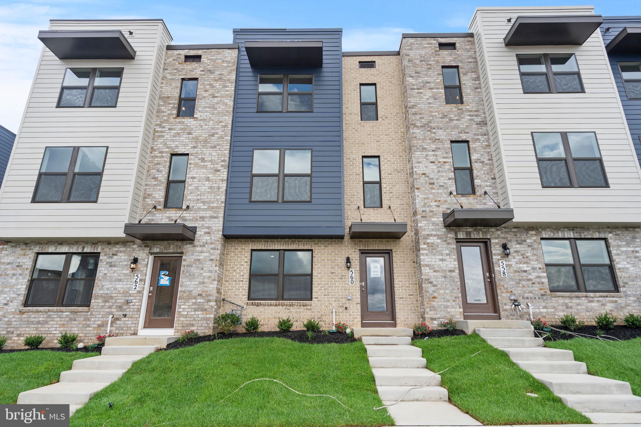 RENN QUARTER - Residential Lease