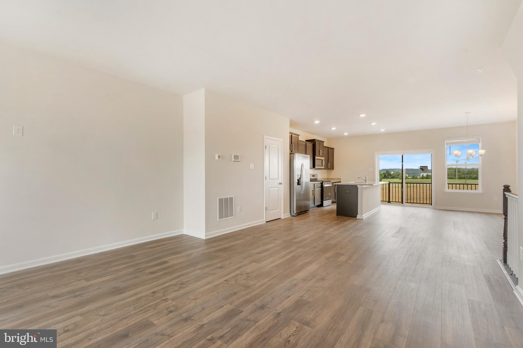 RENN QUARTER - Residential Lease