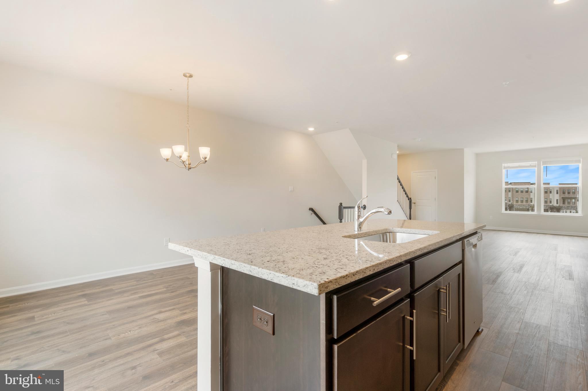 RENN QUARTER - Residential Lease