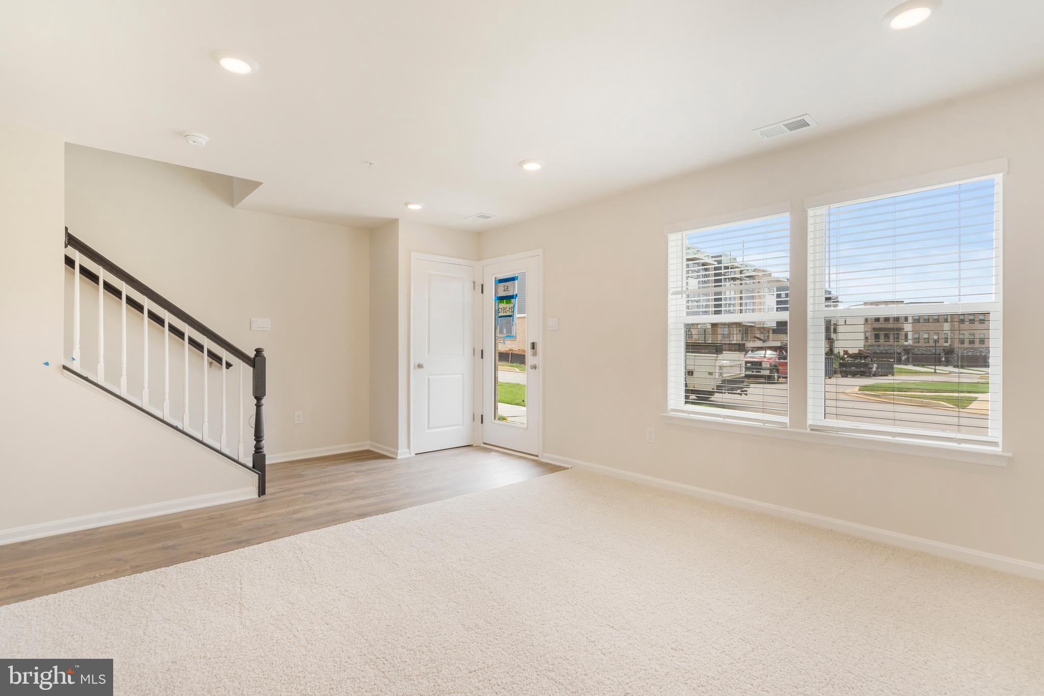 RENN QUARTER - Residential Lease