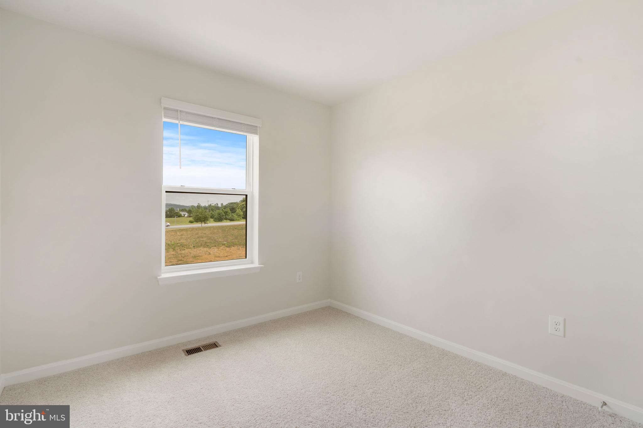 RENN QUARTER - Residential Lease