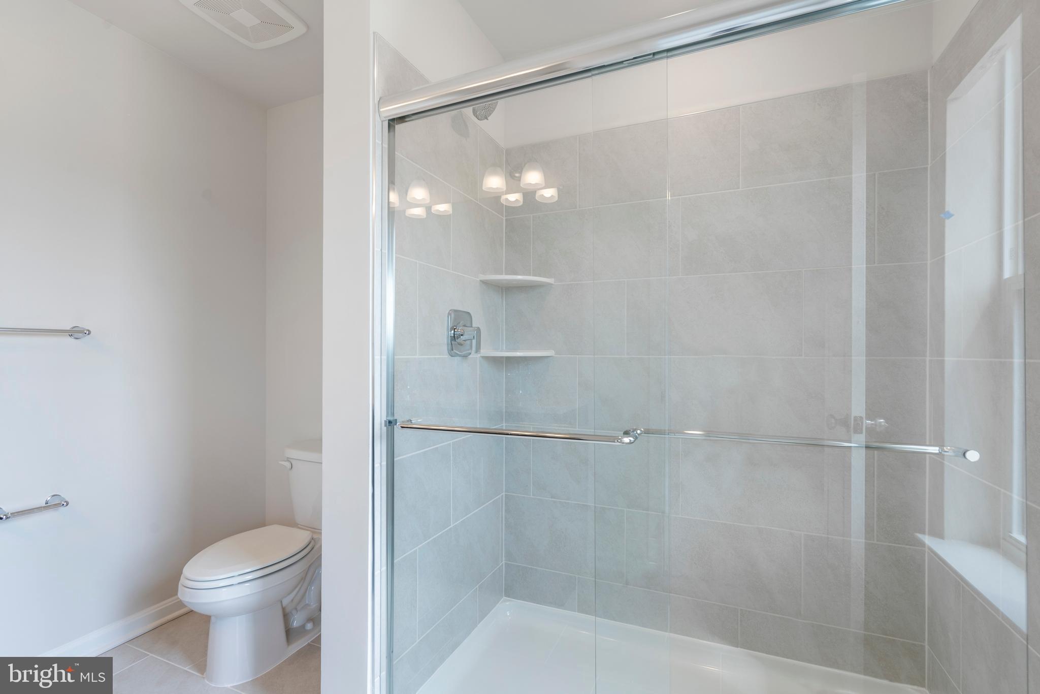 RENN QUARTER - Residential Lease