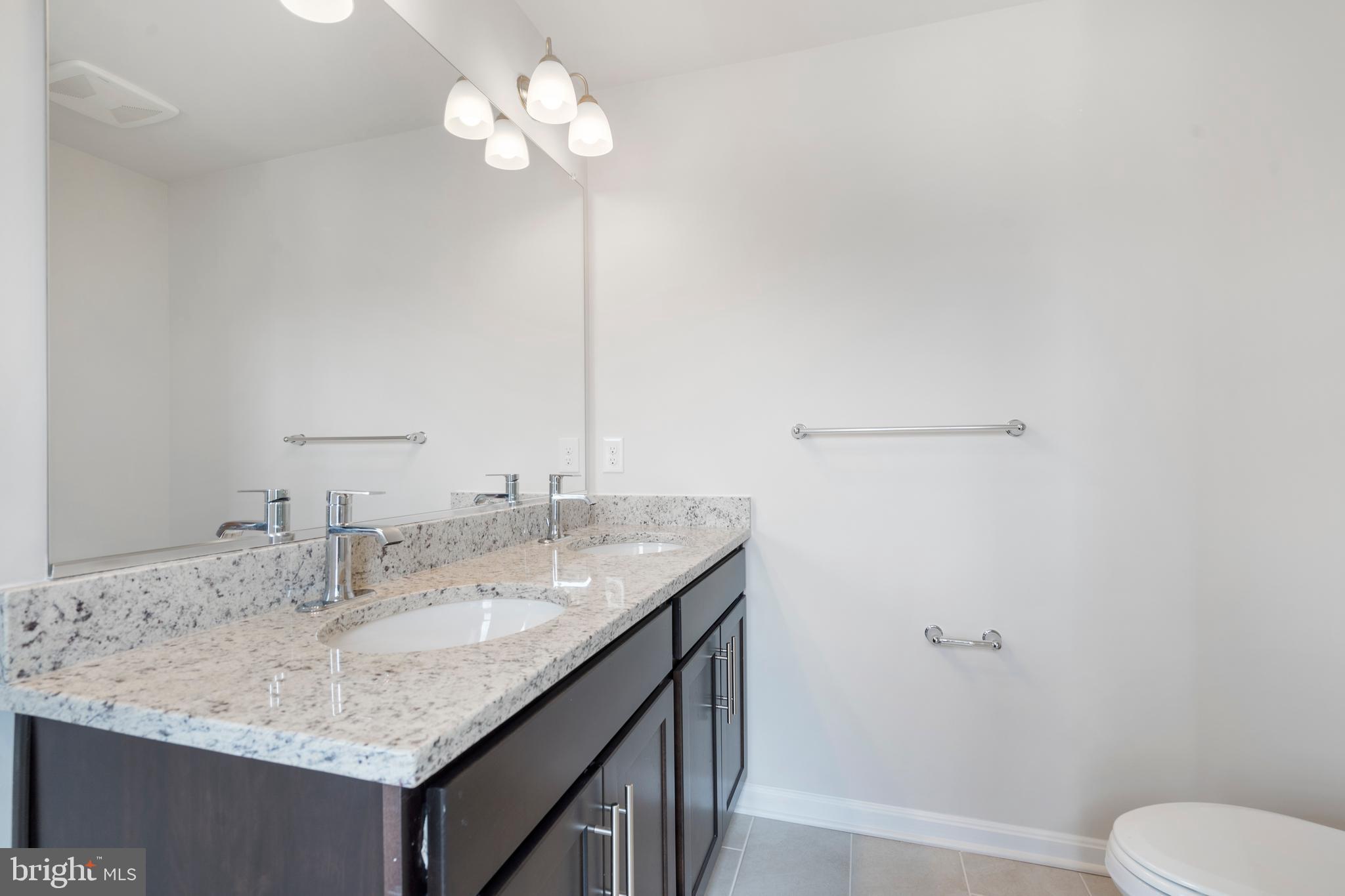 RENN QUARTER - Residential Lease