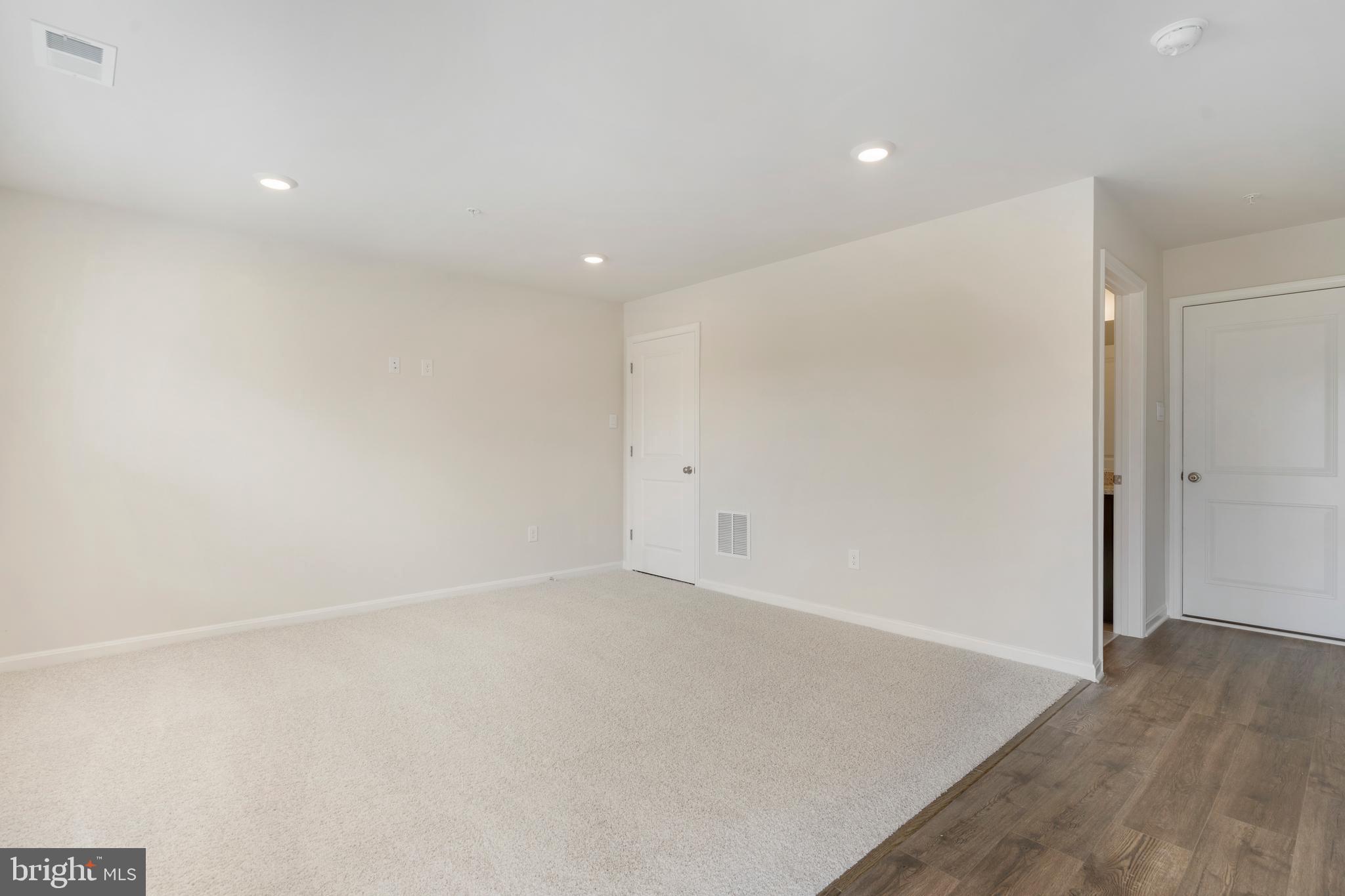 RENN QUARTER - Residential Lease