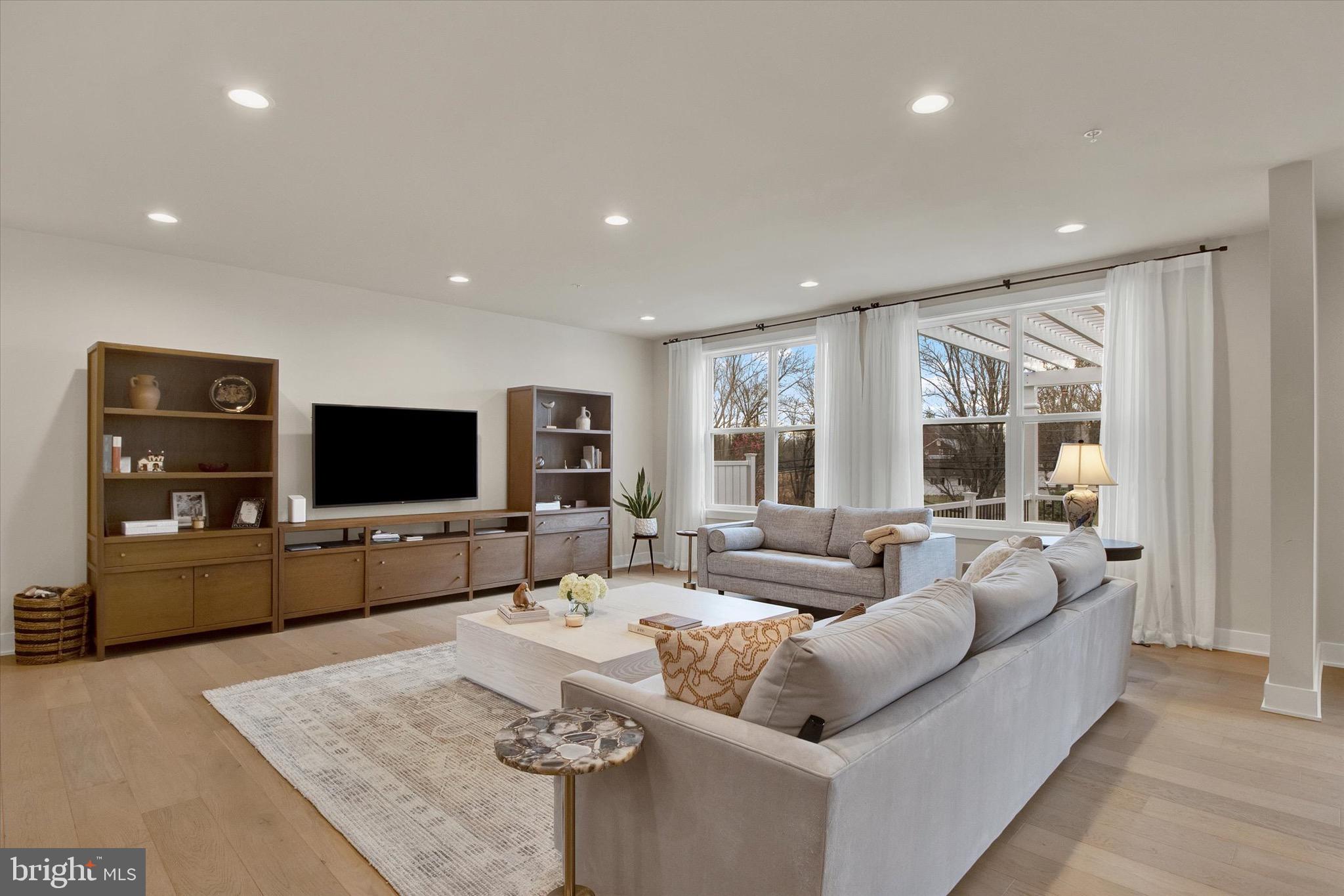 DOYLESTOWN WALK - Residential