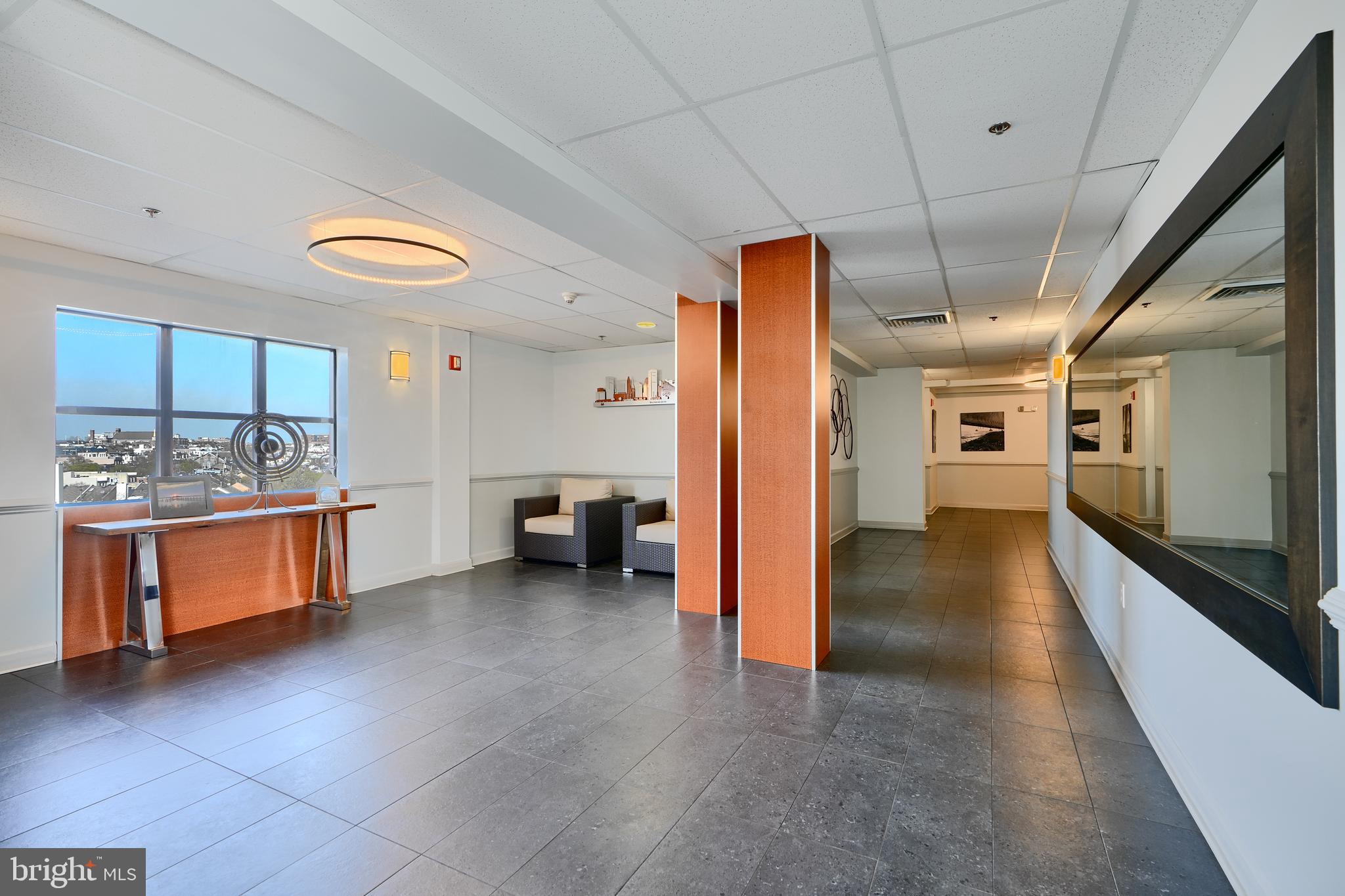 LIGHTHOUSE POINT EAST - Residential