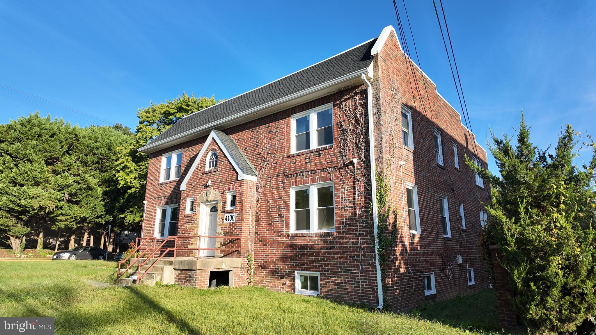 HYATTSVILLE - Residential Lease