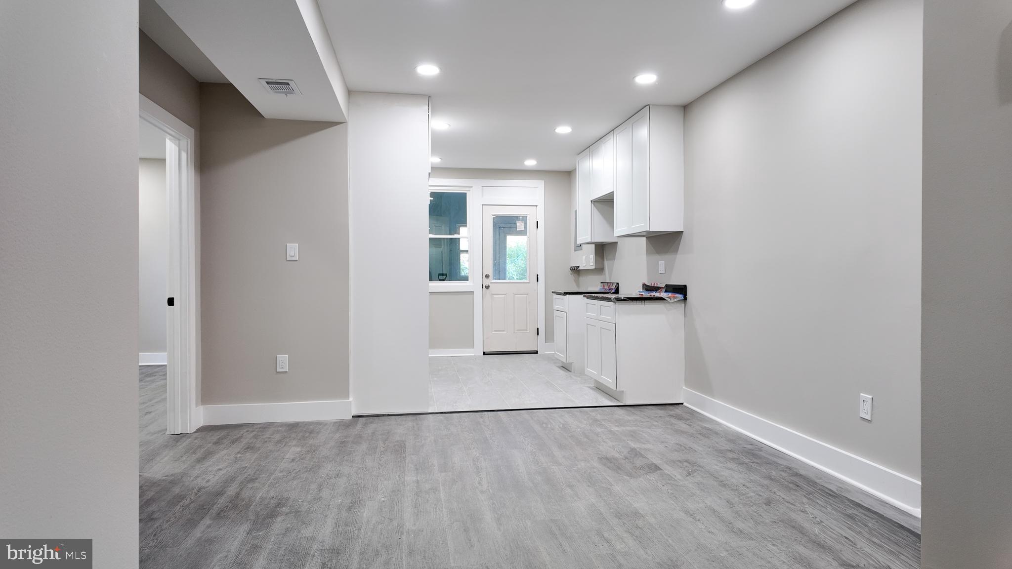 HYATTSVILLE - Residential Lease