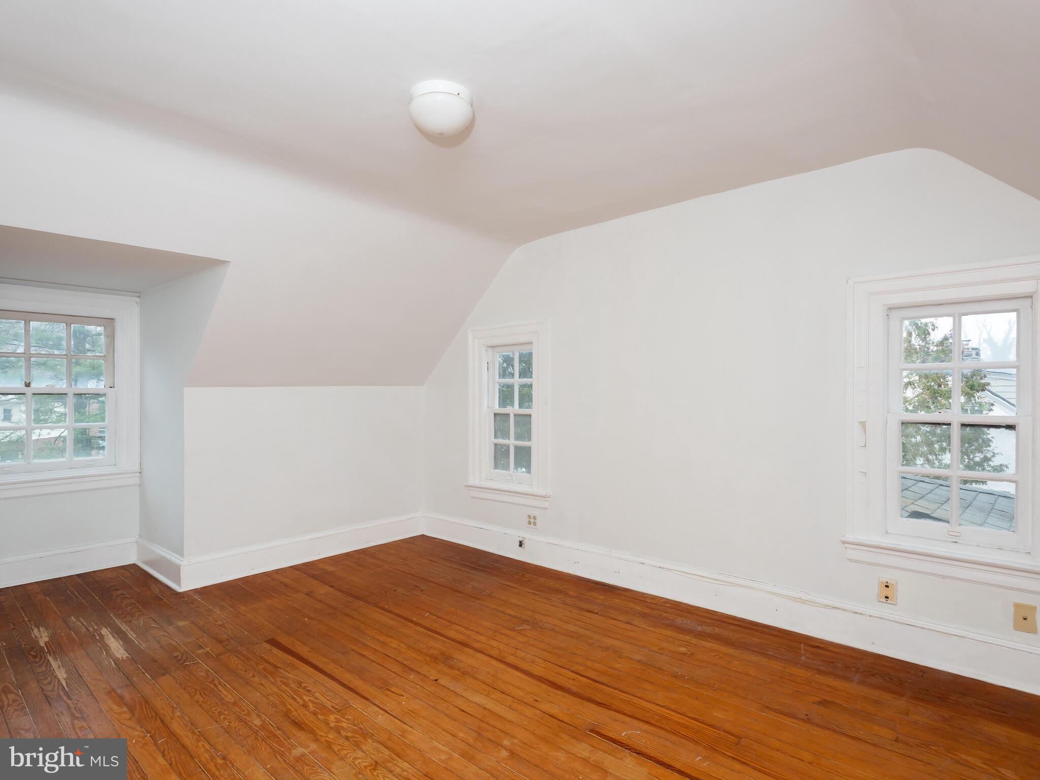 MERION STATION - Residential