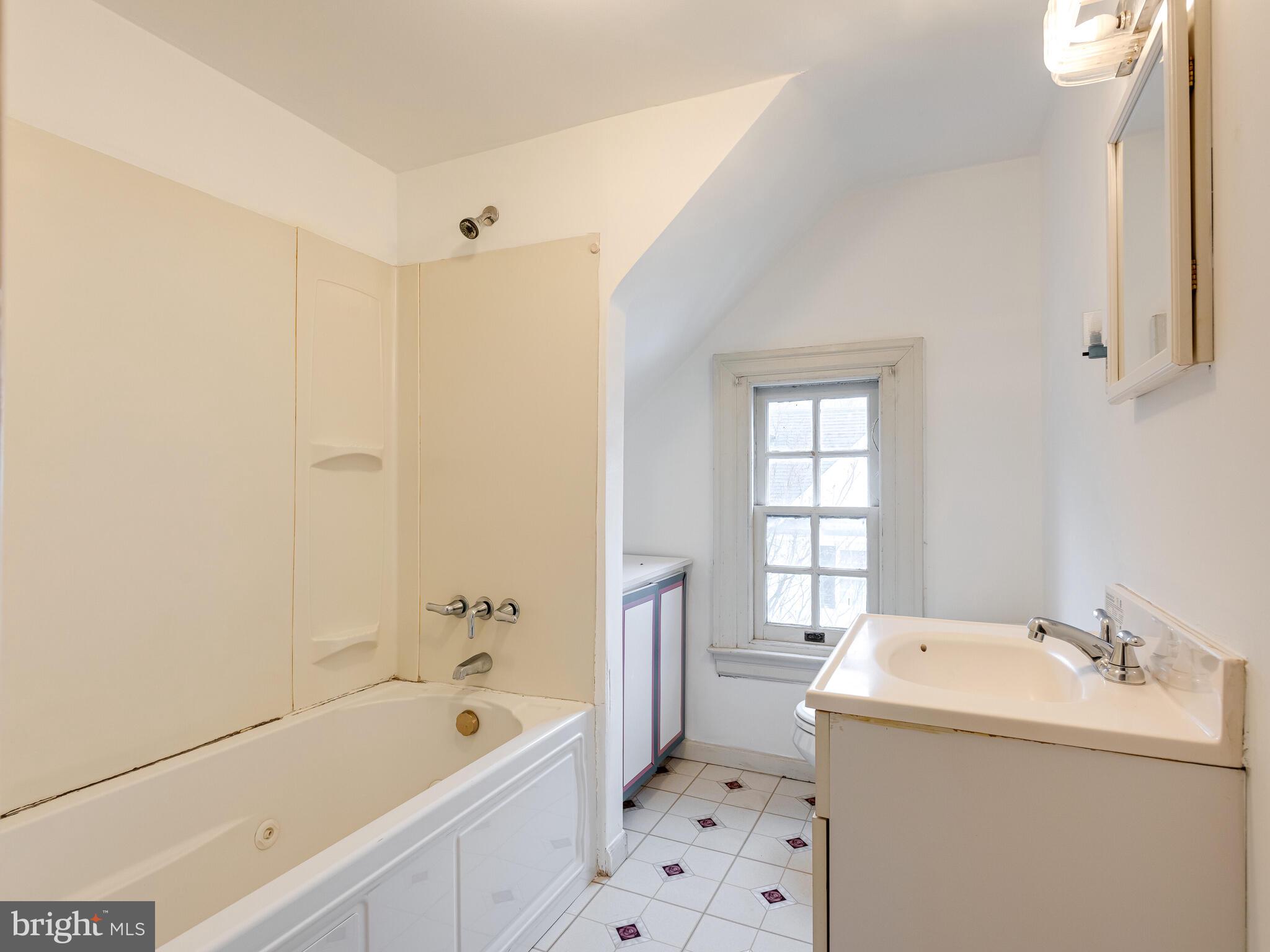 MERION STATION - Residential