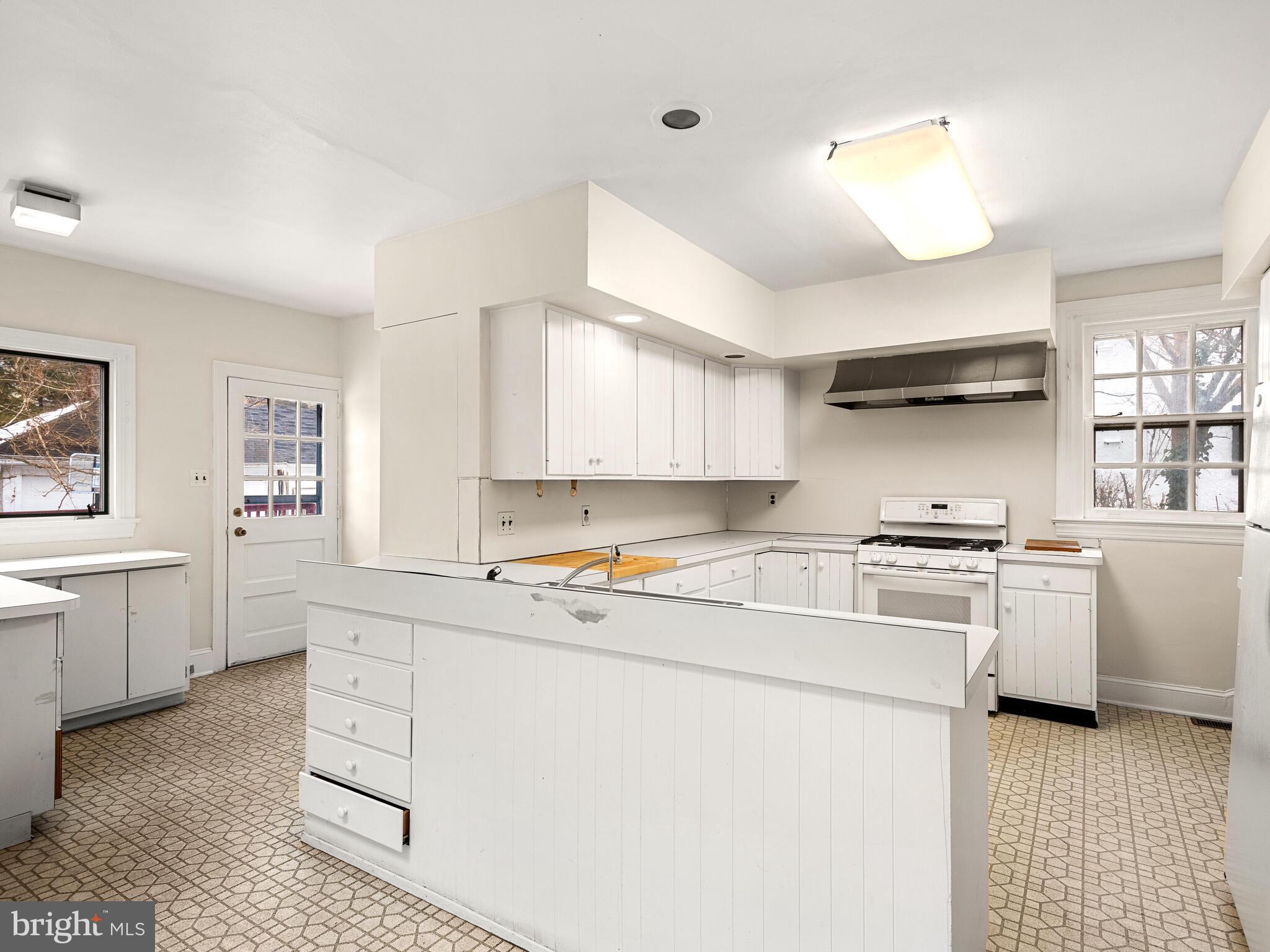 MERION STATION - Residential