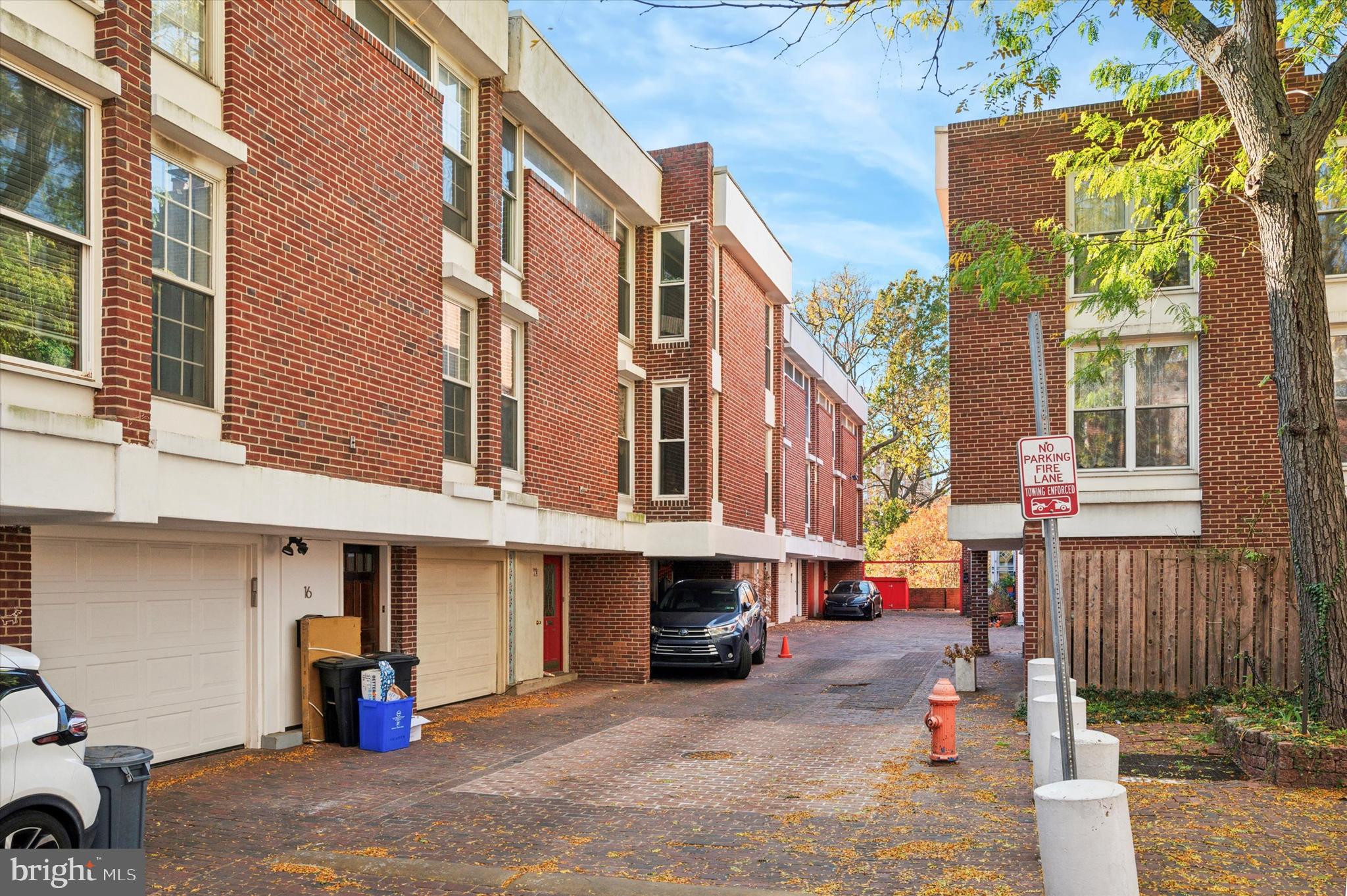 UNIVERSITY CITY - Residential