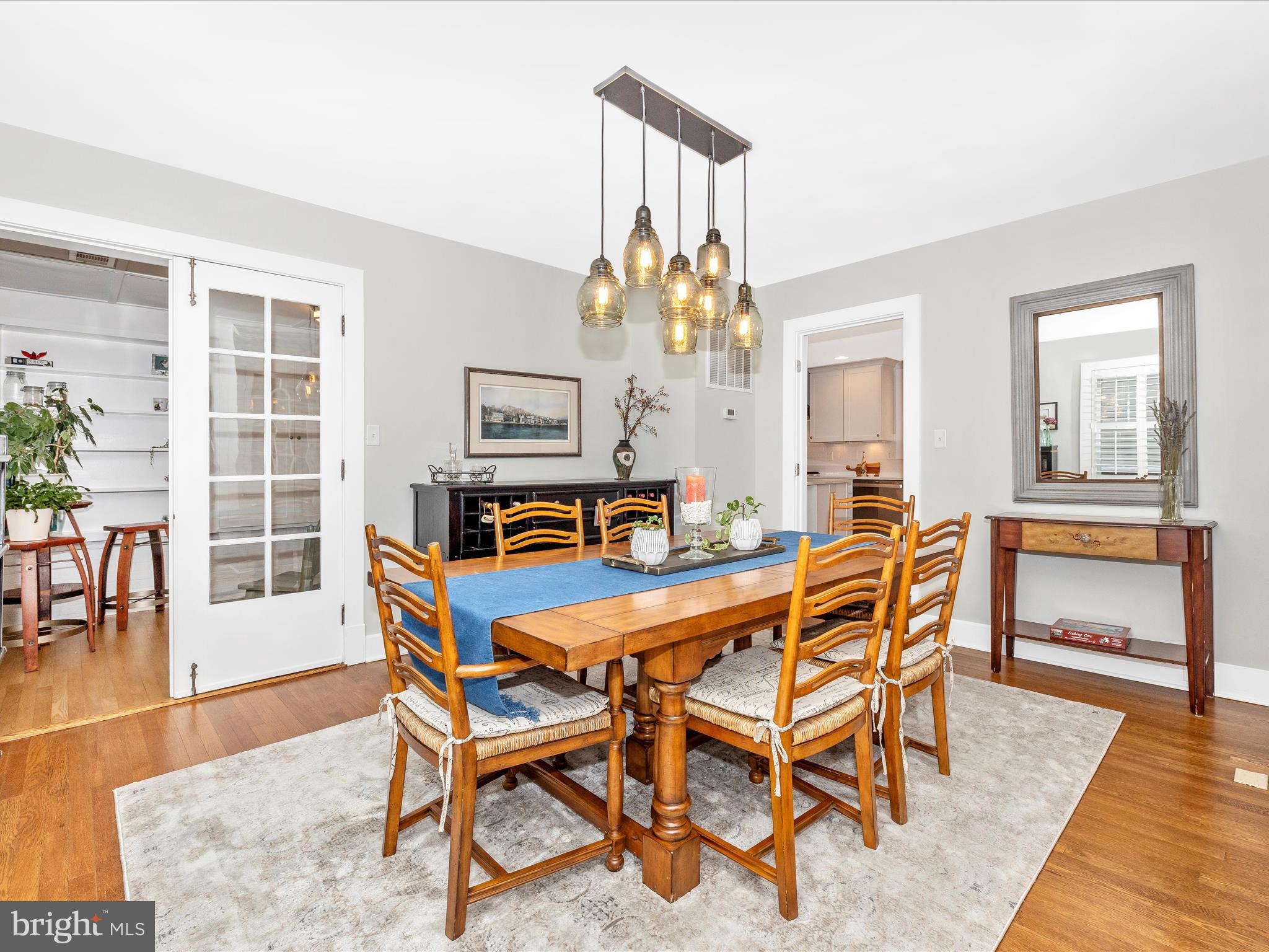 312 N COLLEGE PARKWAY