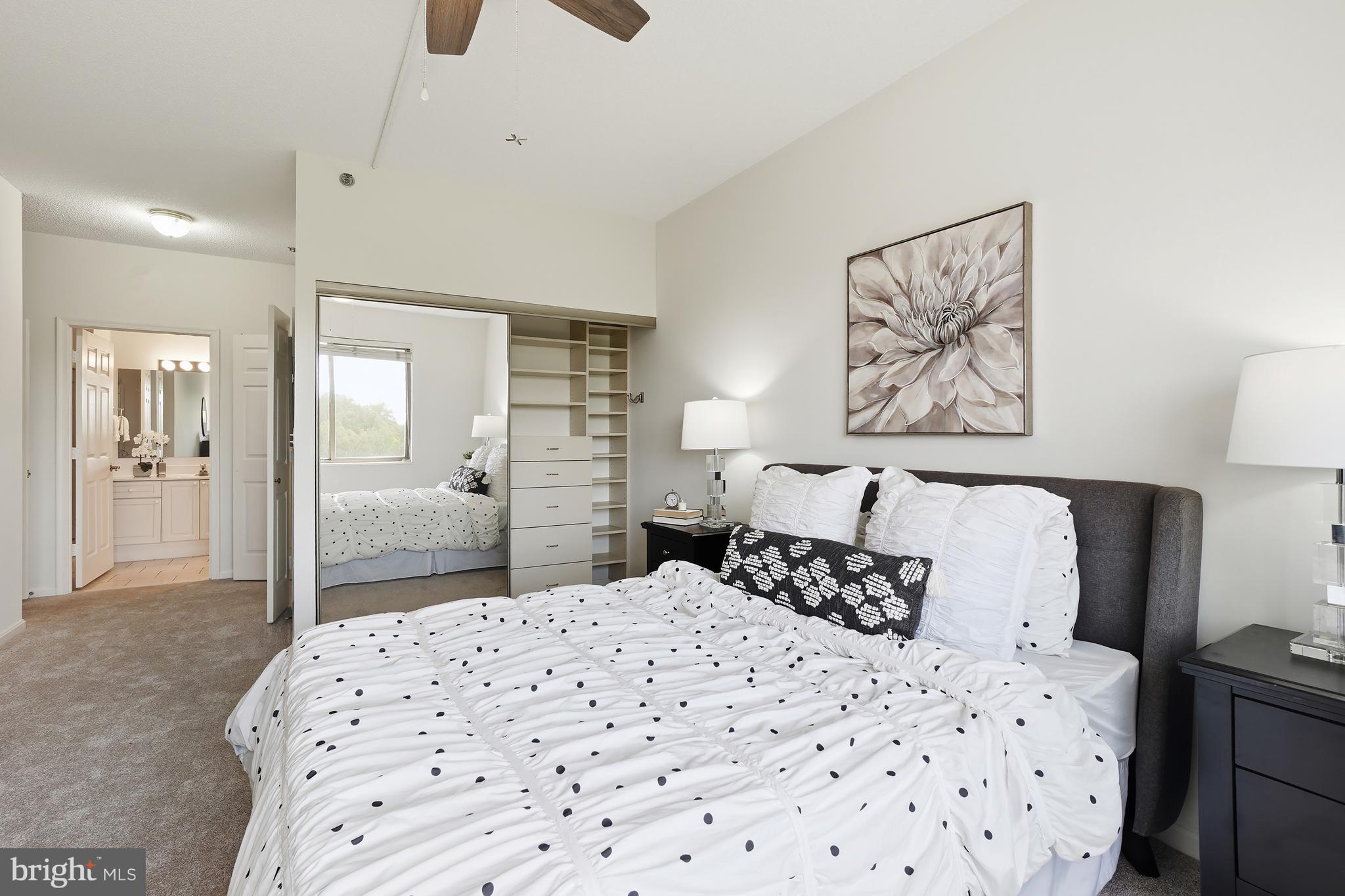 LEISURE WORLD - Residential