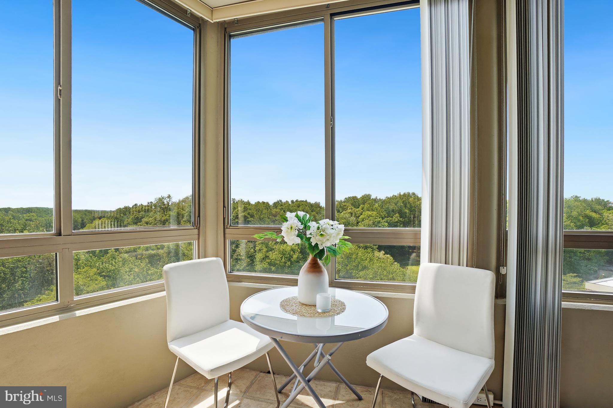 LEISURE WORLD - Residential