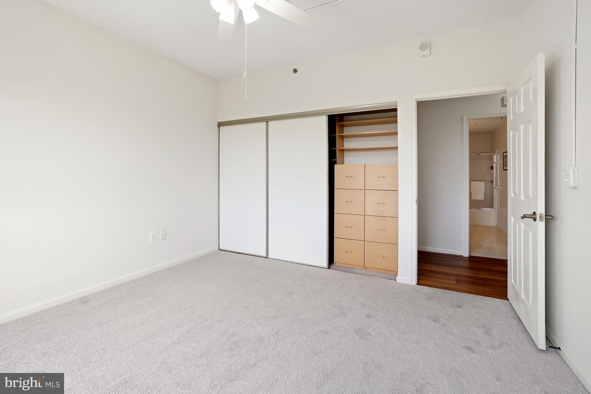 LEISURE WORLD - Residential