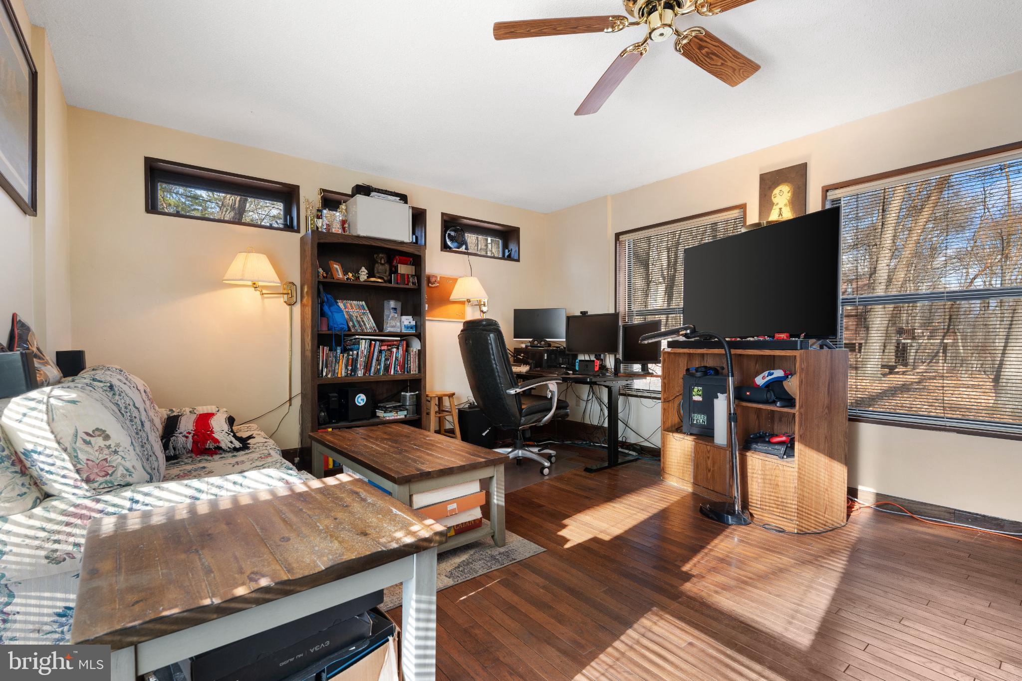 THE WOODS - Residential