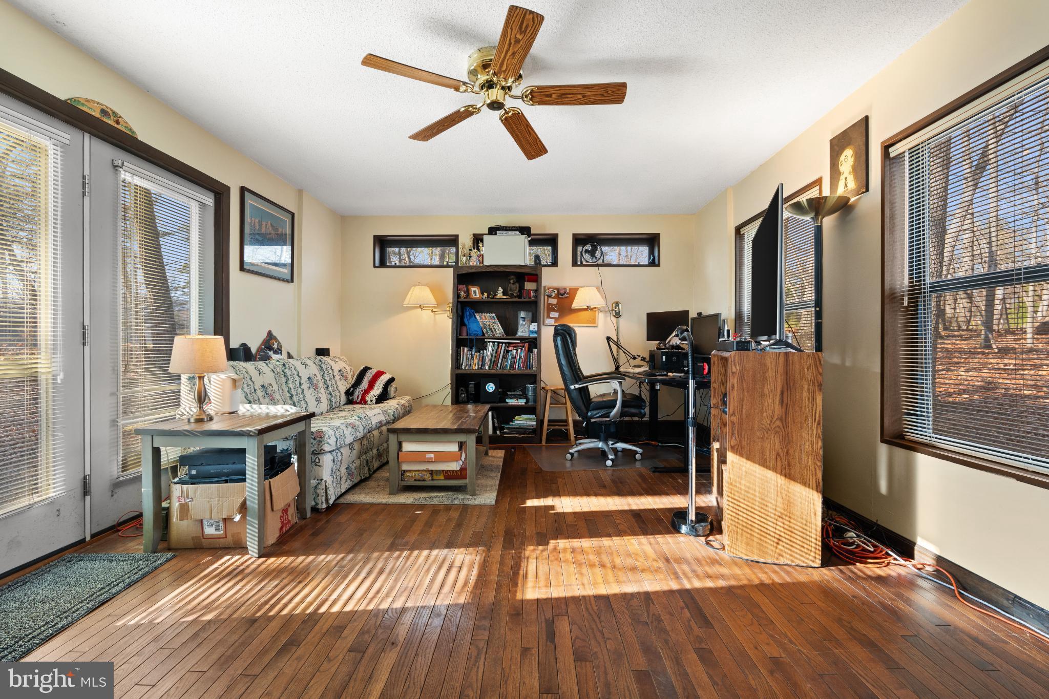 THE WOODS - Residential