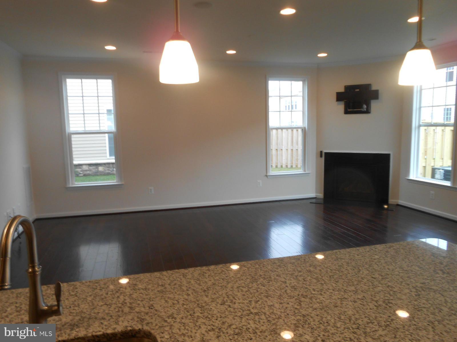 BRAMBLETON LANDBAY 3 - Residential Lease