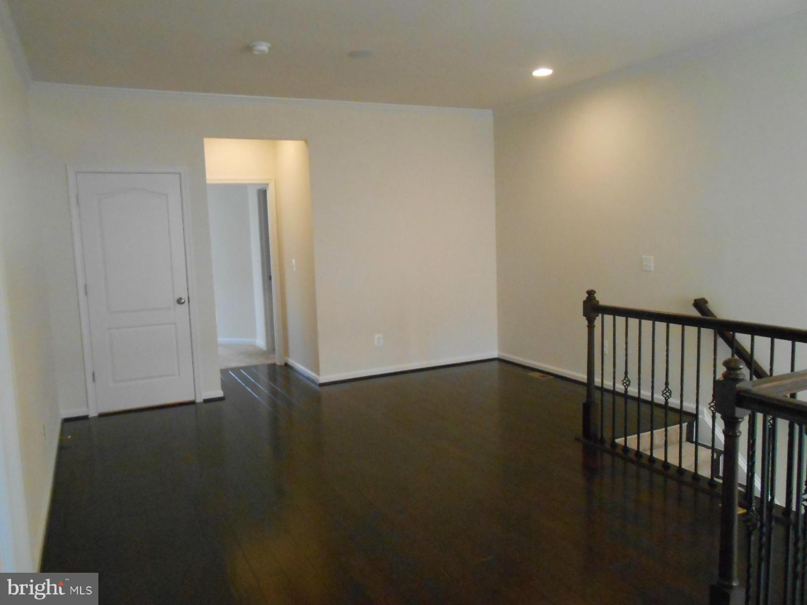 BRAMBLETON LANDBAY 3 - Residential Lease