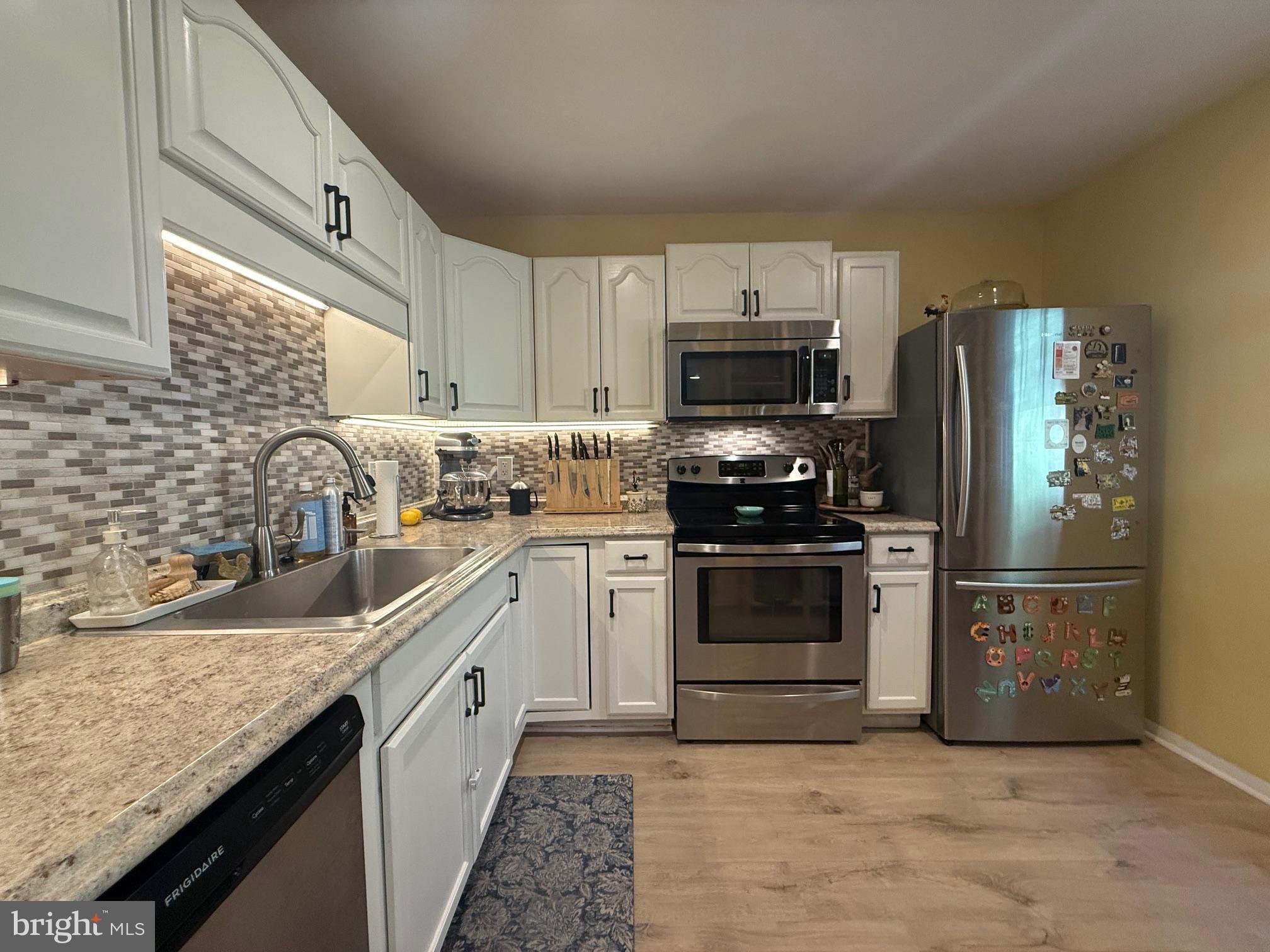 COUNTRYSIDE ESTS - Residential