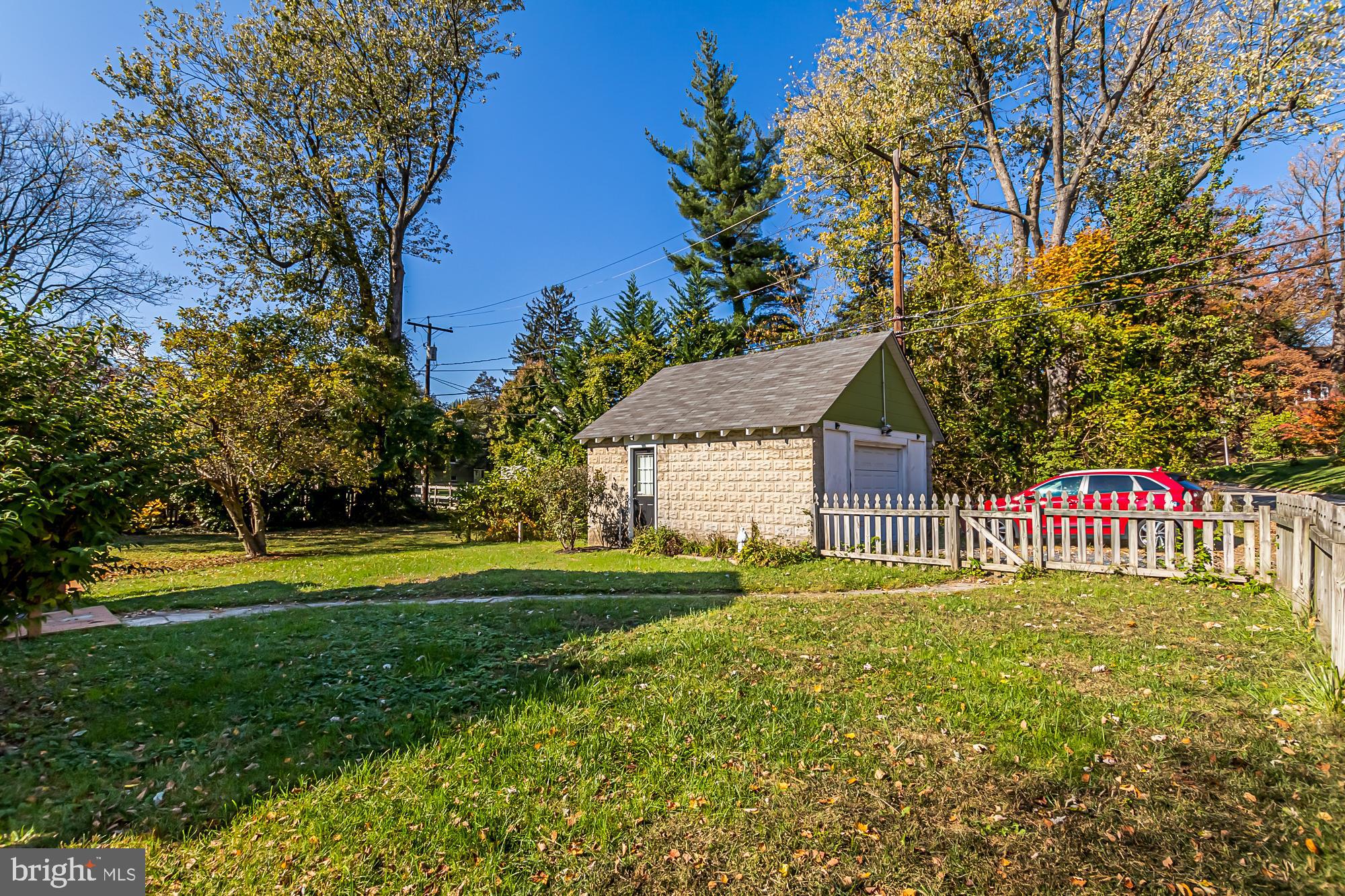 LAKE WALKER - Residential