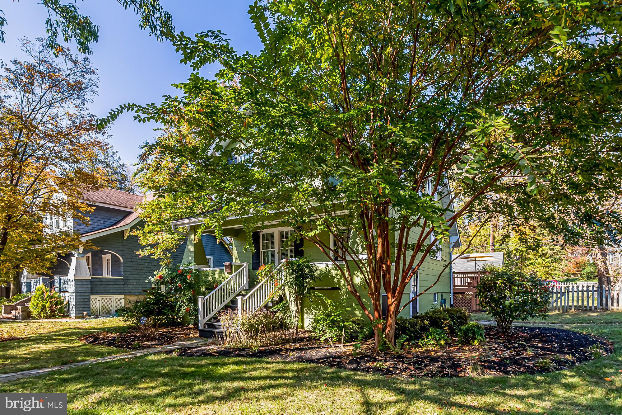 LAKE WALKER - Residential