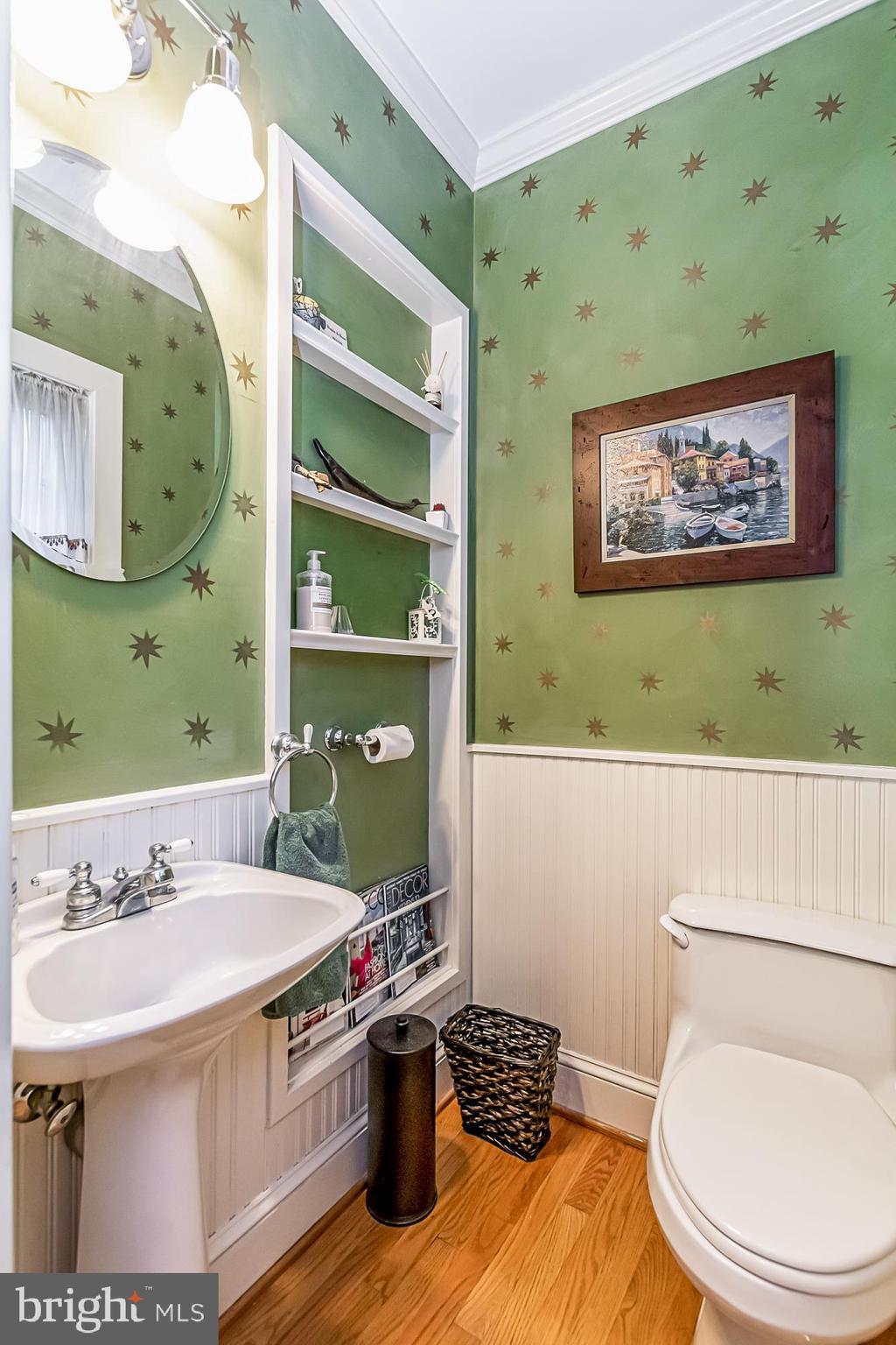 LAKE WALKER - Residential