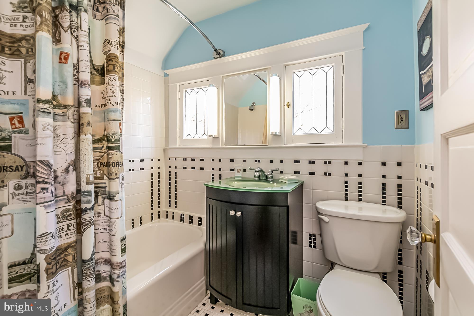 LAKE WALKER - Residential