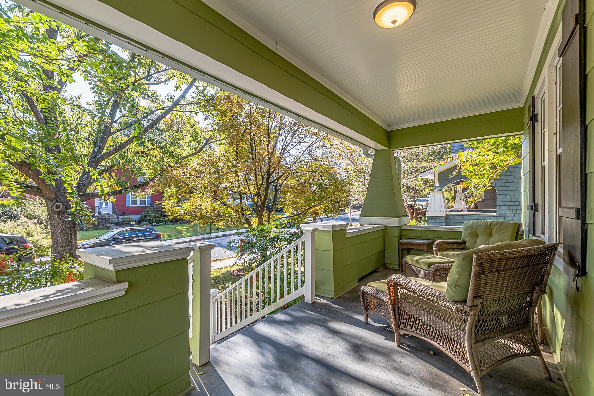 LAKE WALKER - Residential