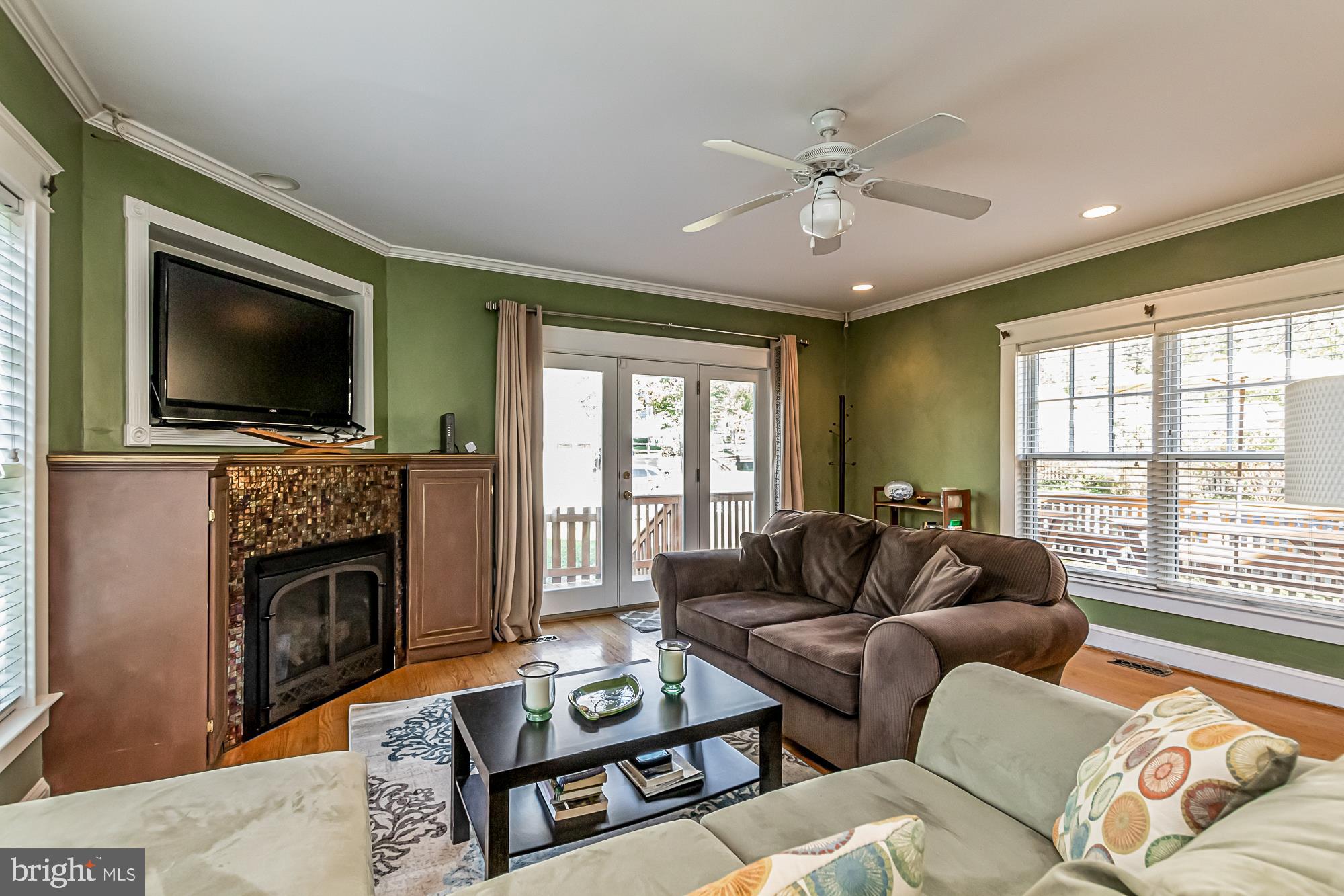 LAKE WALKER - Residential