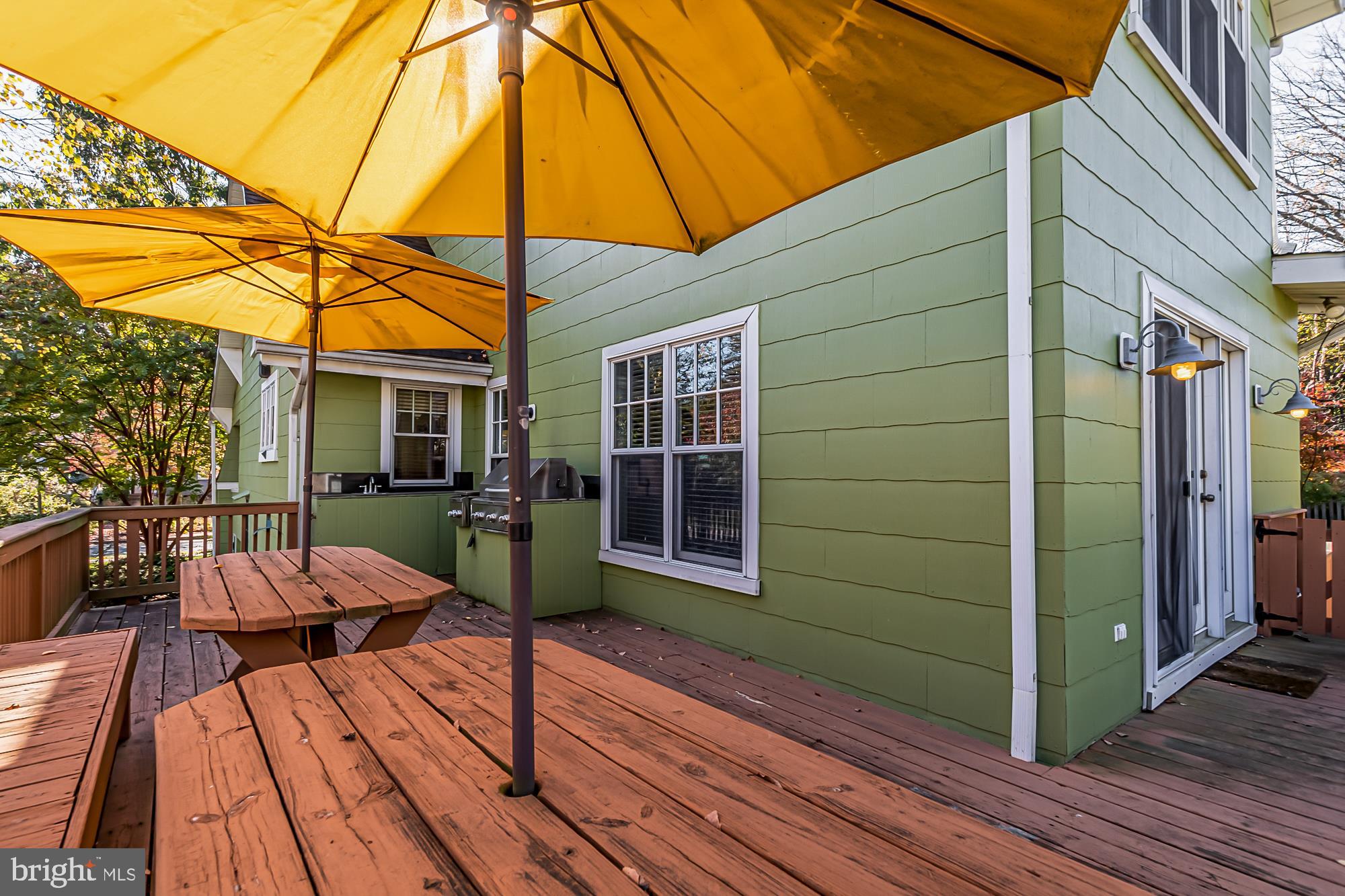 LAKE WALKER - Residential