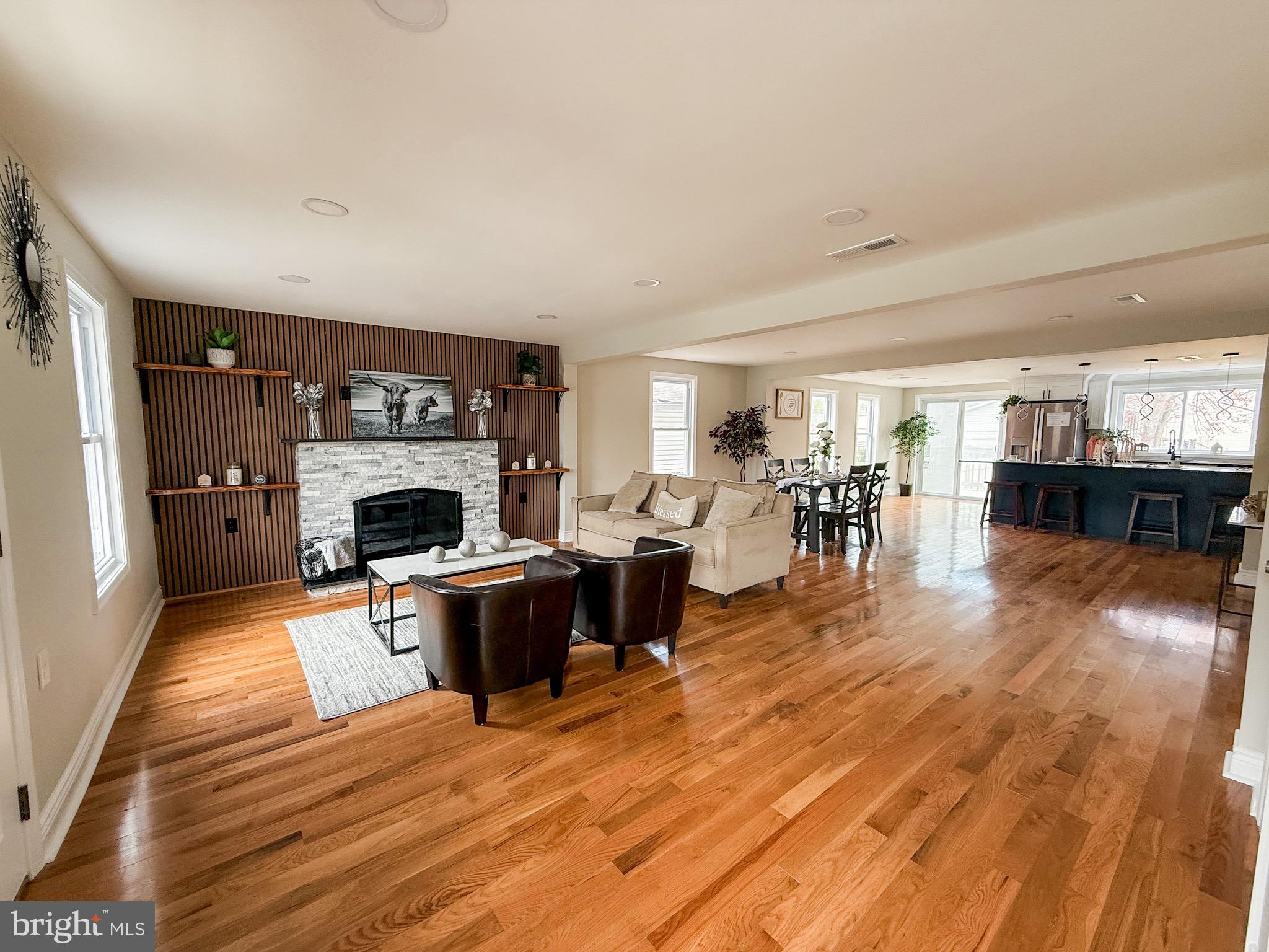 1301 NEWPORT GAP PIKE