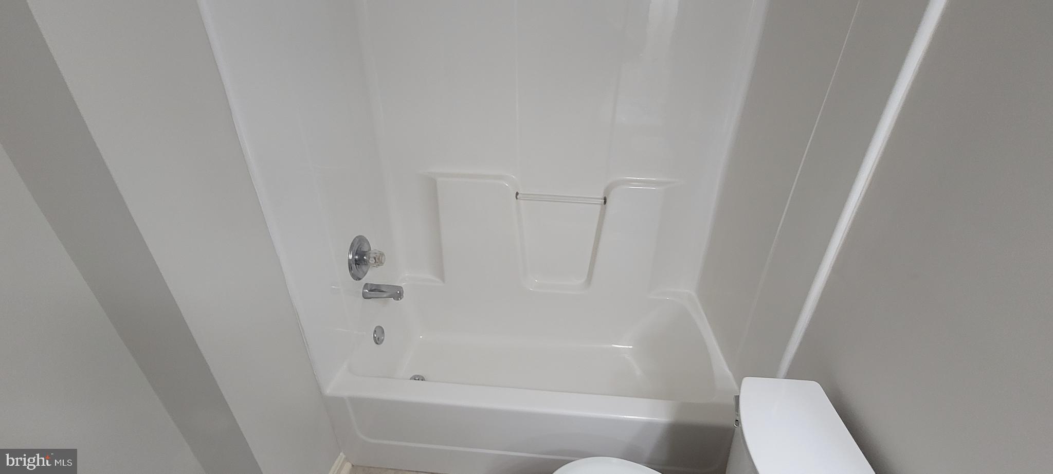 CARROLLWOOD MANOR - Residential