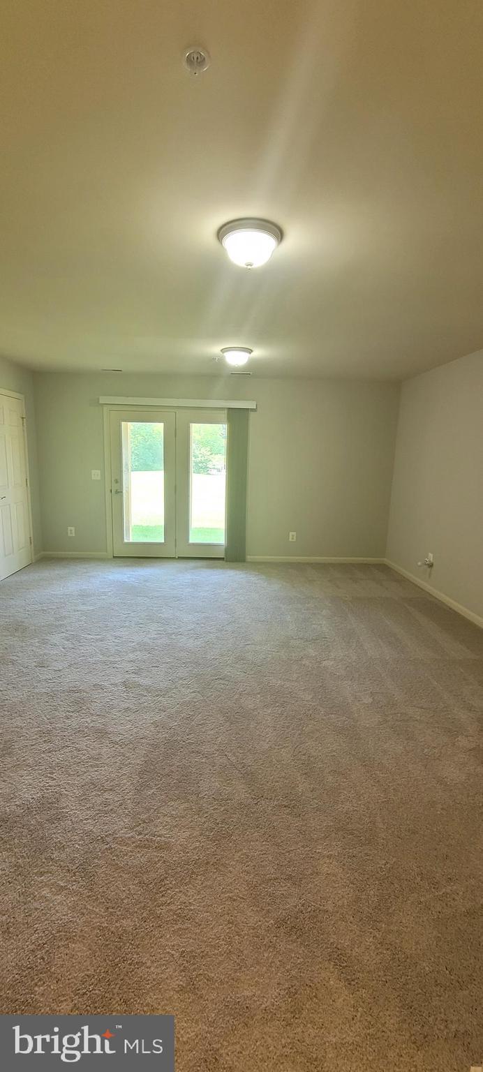 CARROLLWOOD MANOR - Residential