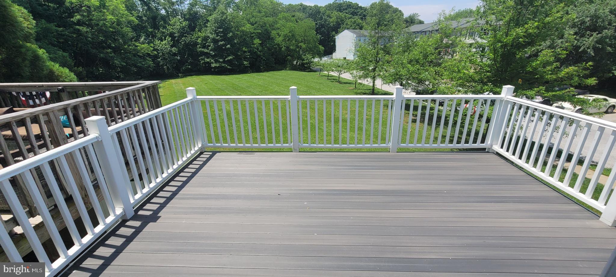 CARROLLWOOD MANOR - Residential