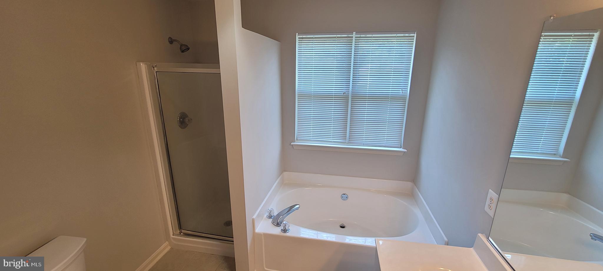 CARROLLWOOD MANOR - Residential