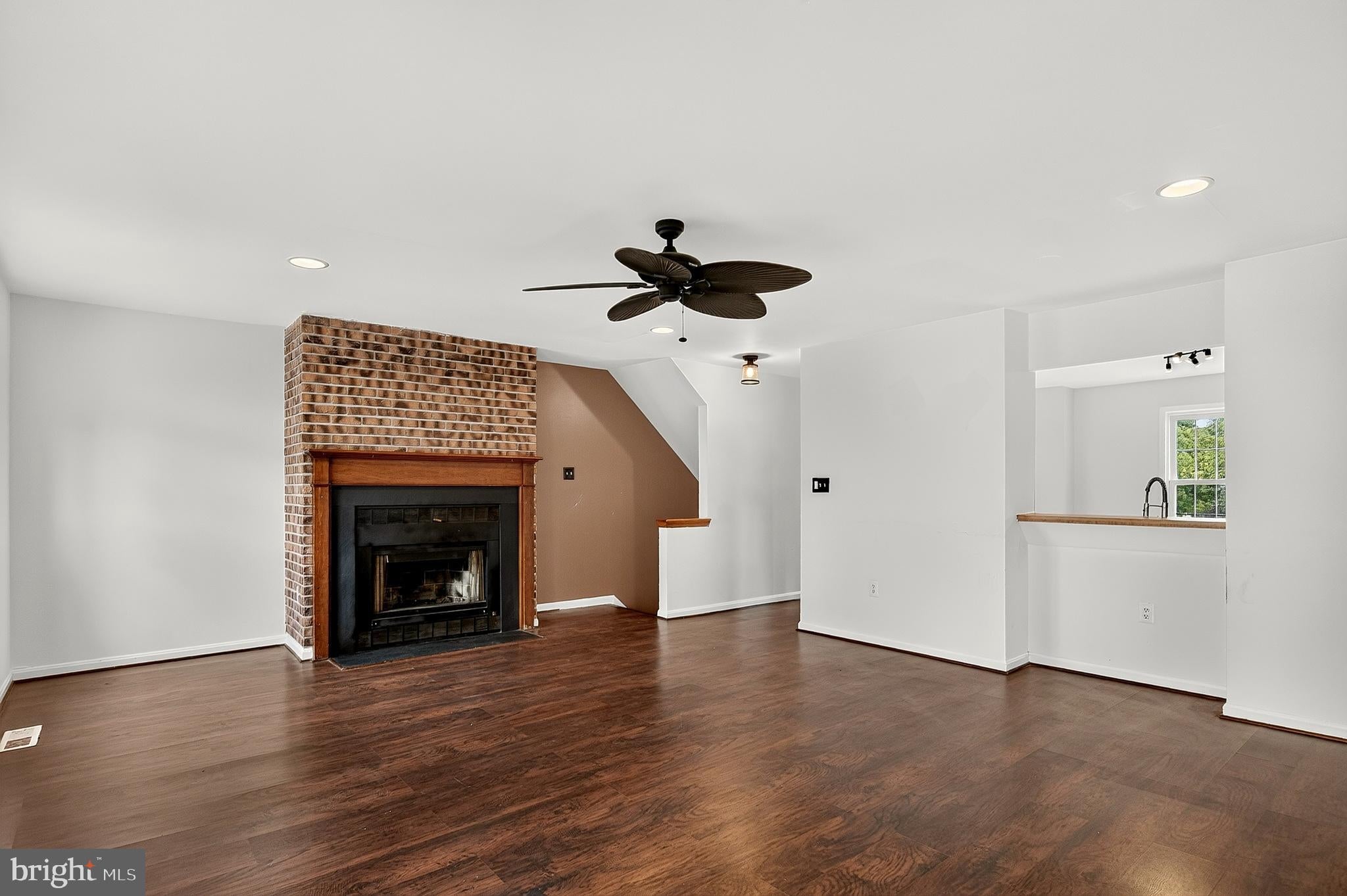8490 SADDLE COURT